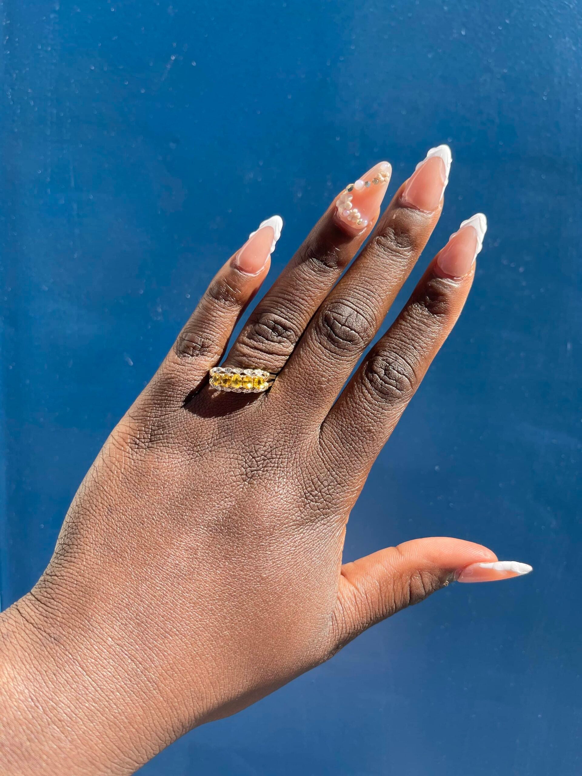 Bague Rivière Saphirs Jaunes & Diamants "Ophélie"