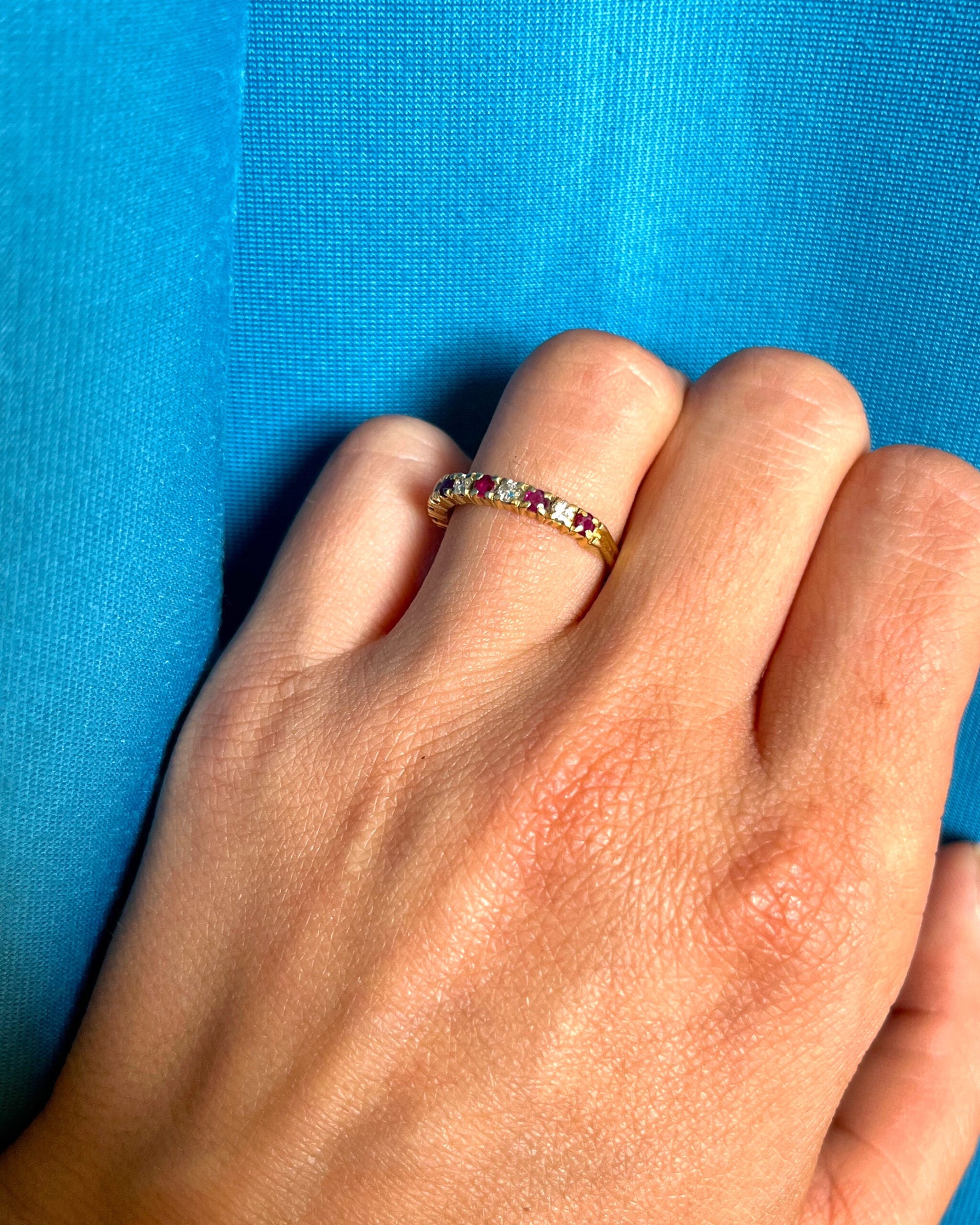 Demi alliance Rubis & diamants "Ilizia"