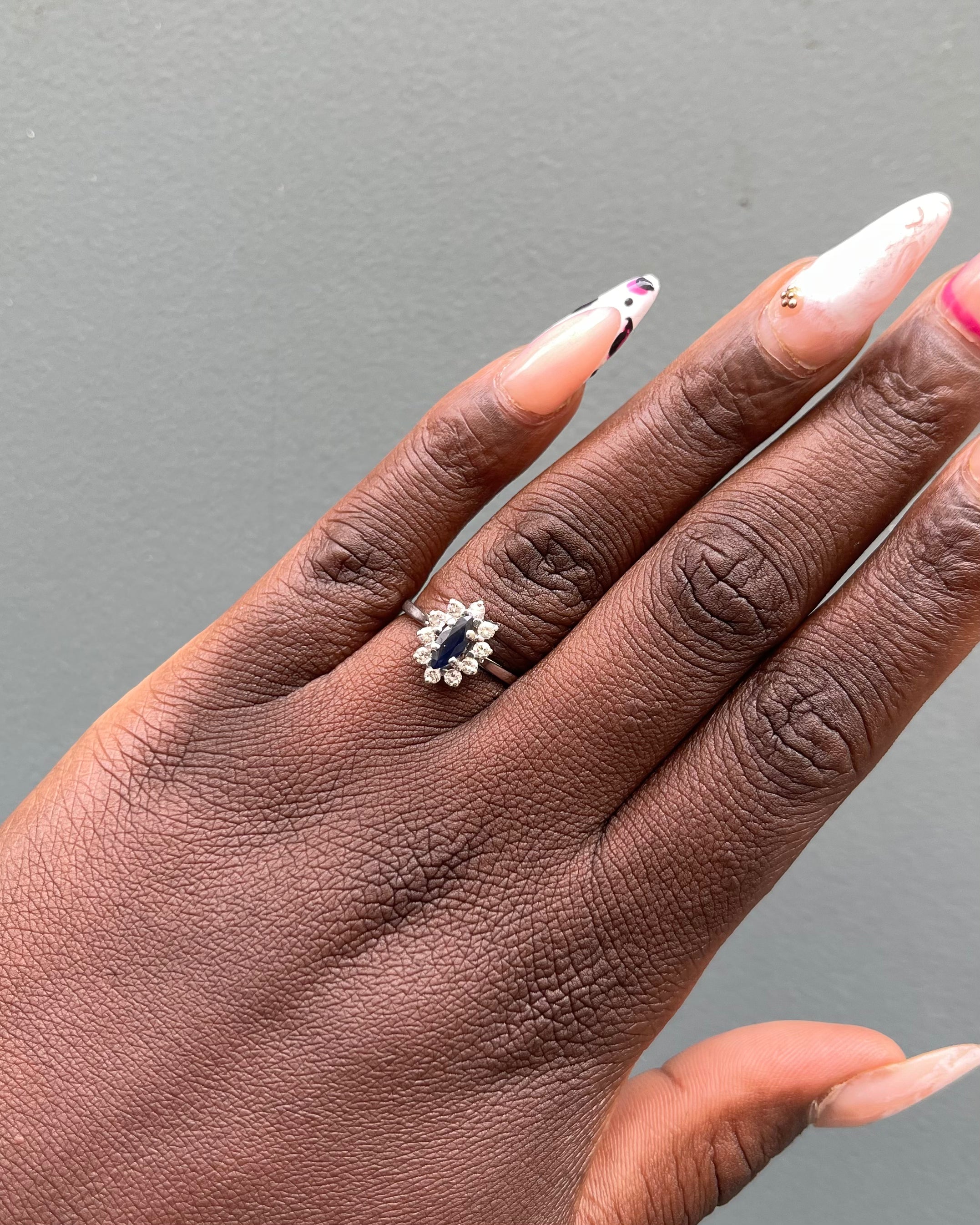 "Garance" Sapphire & Diamond Daisy Ring