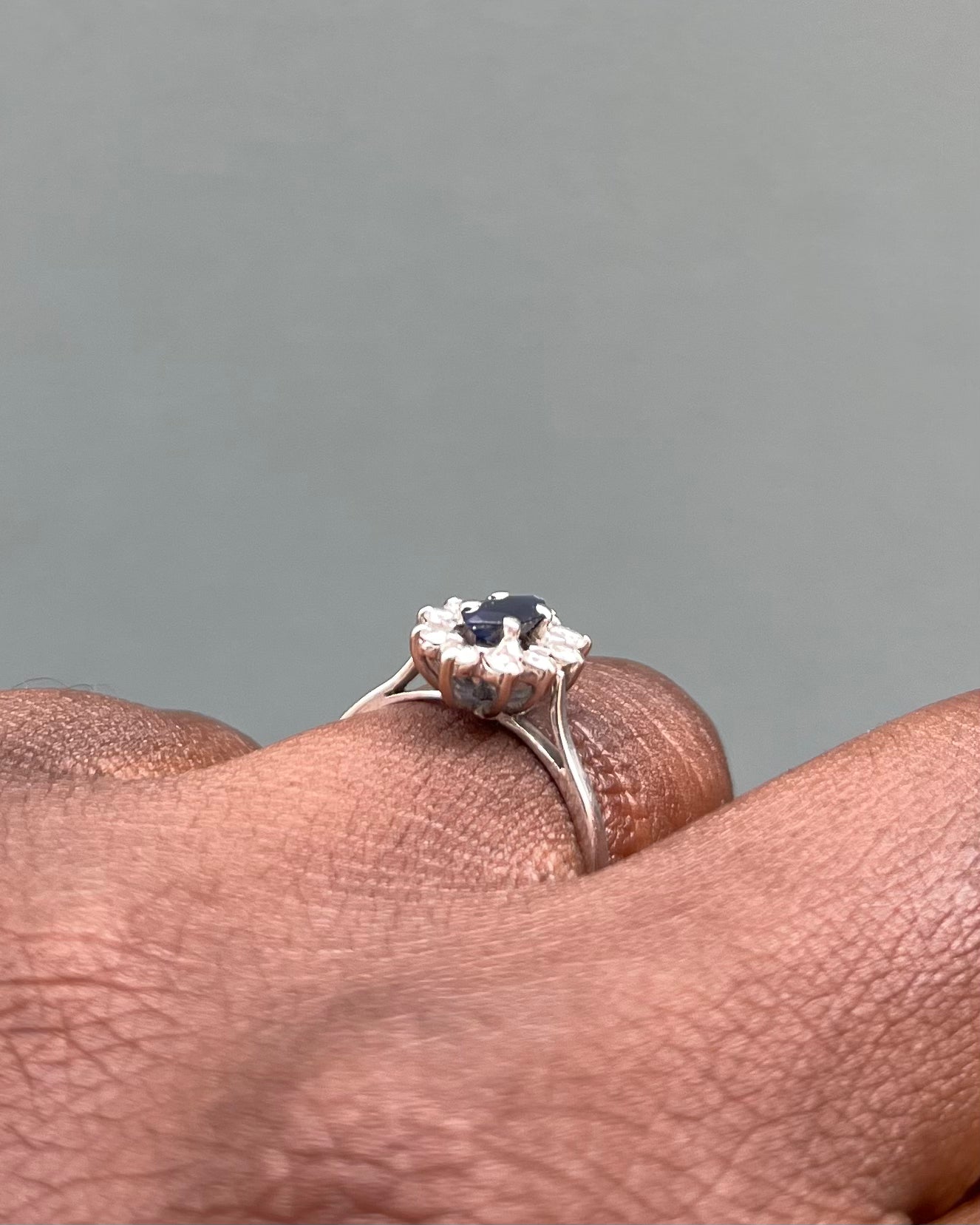 "Garance" Sapphire & Diamond Daisy Ring
