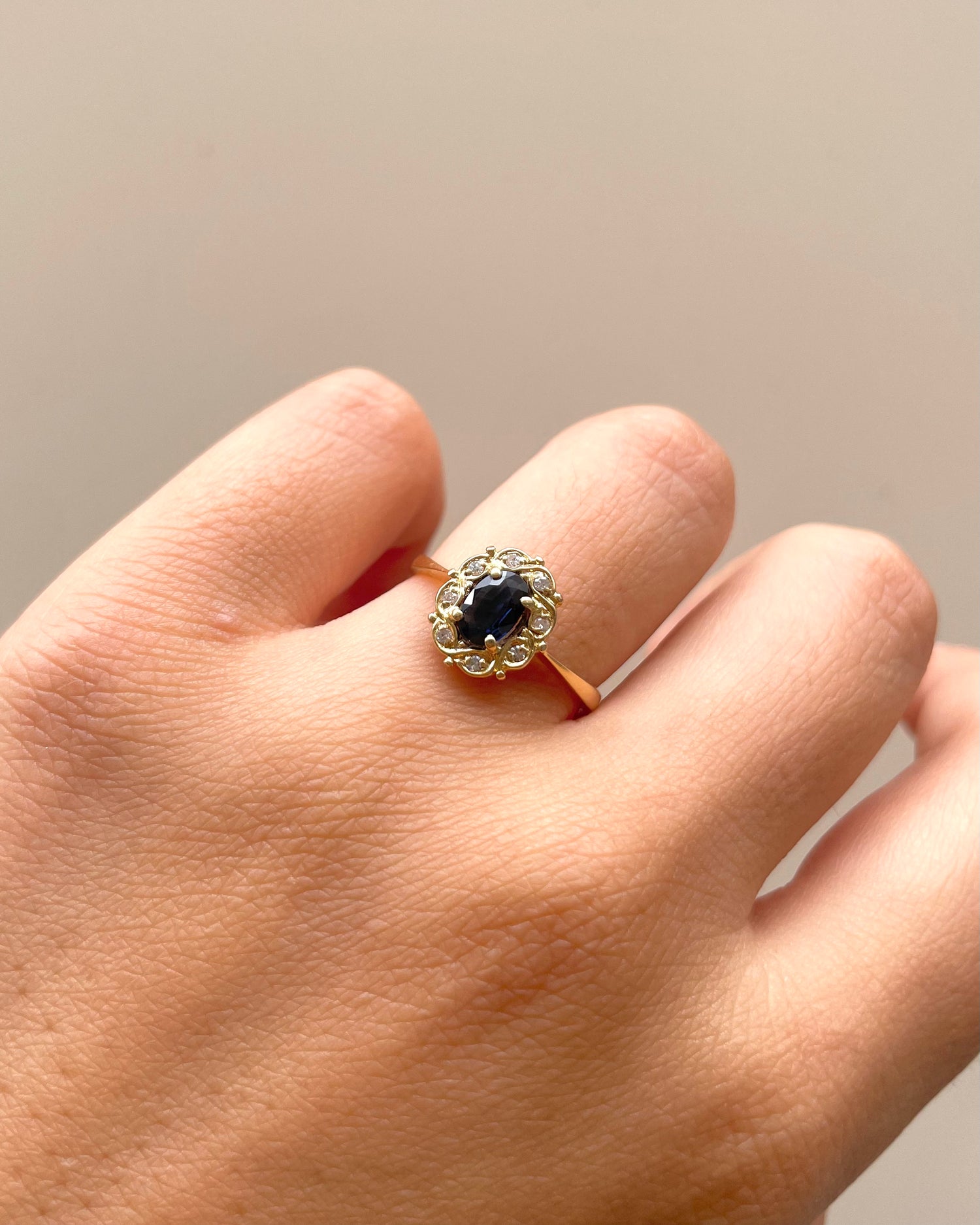 Bague Marguerite Saphir 0.50 carat & Diamants “Florie”