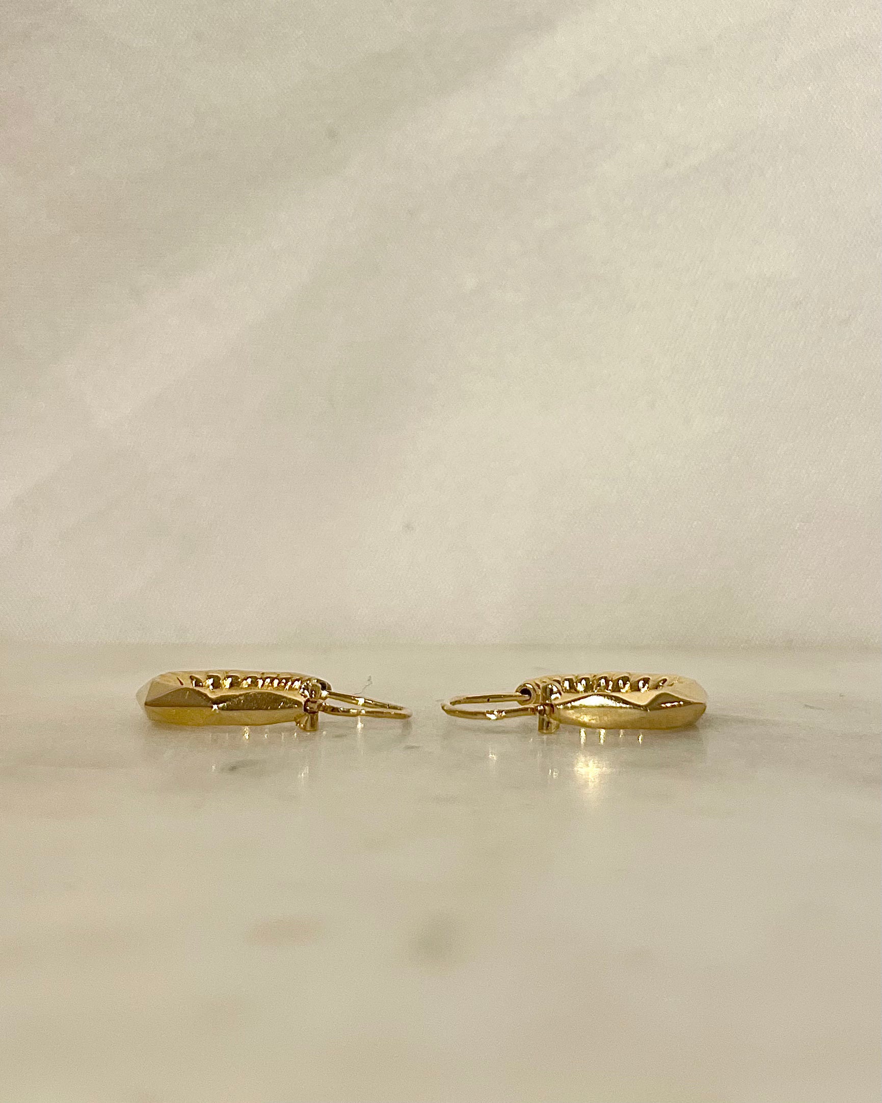 Mini Créoles Or Jaune 18 carats “Ombeline”