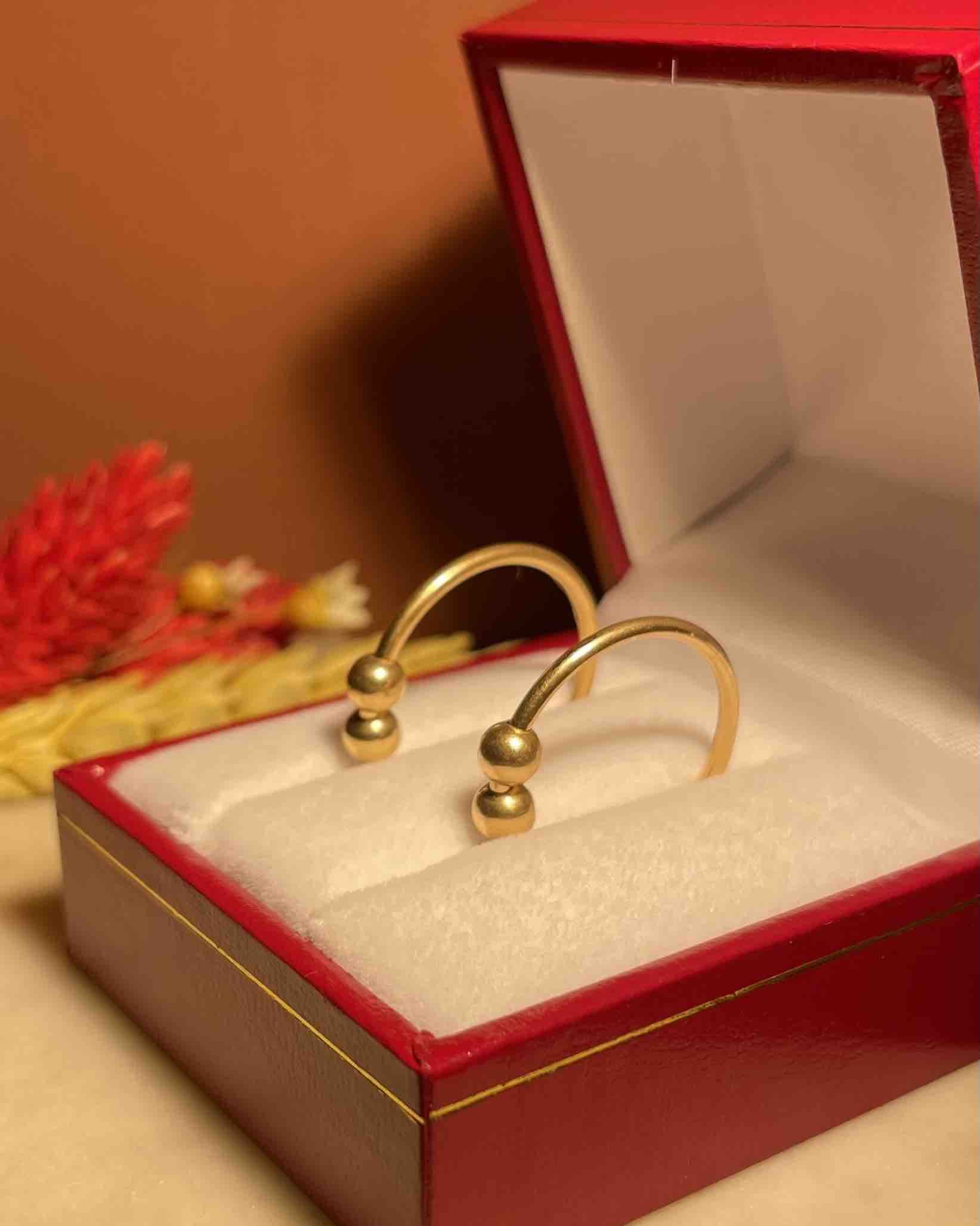 Pendientes de aro vintage dorados "Sybelle"