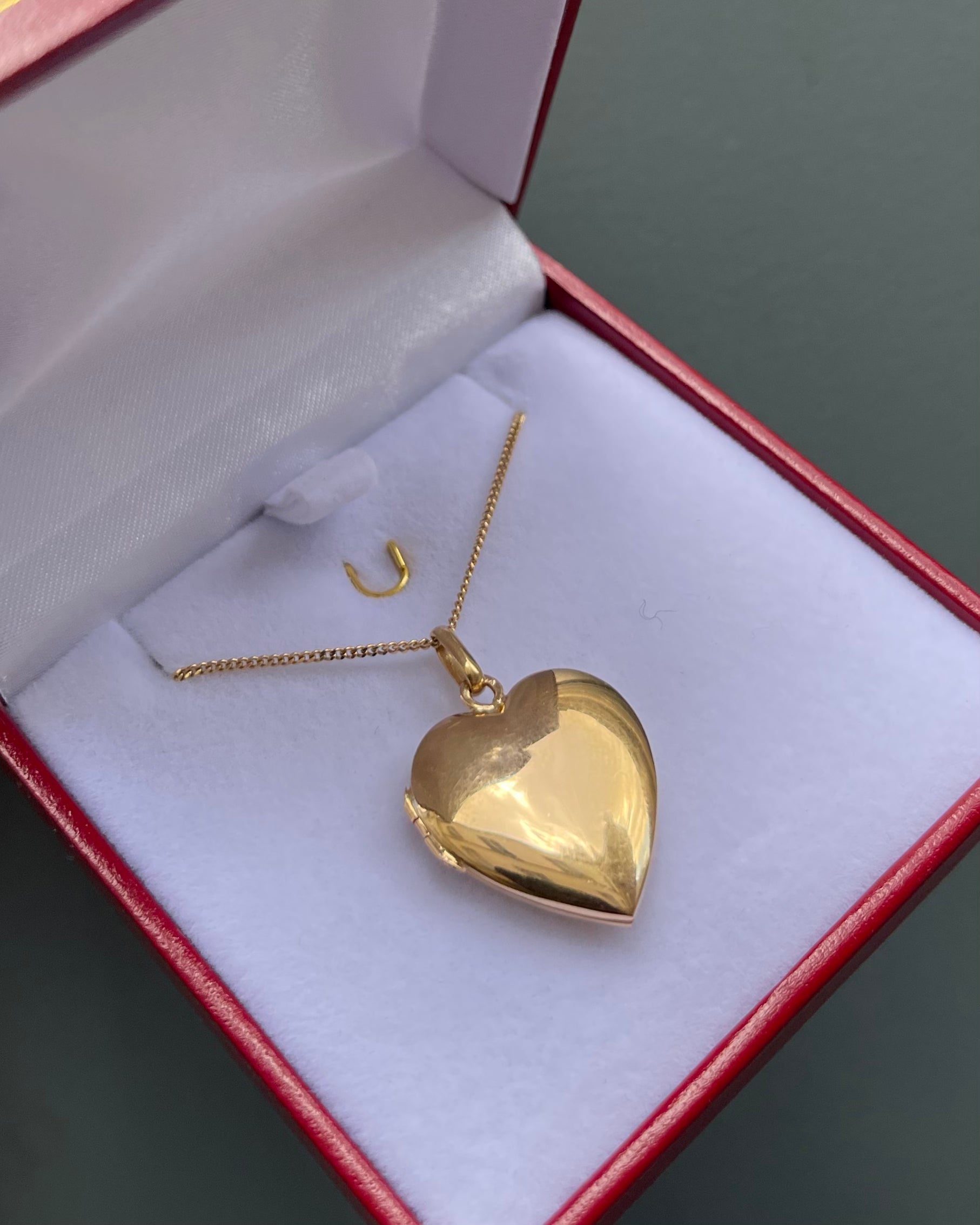 Pendentif Coeur Ouvrant Or Jaune 18 Carats "Love"