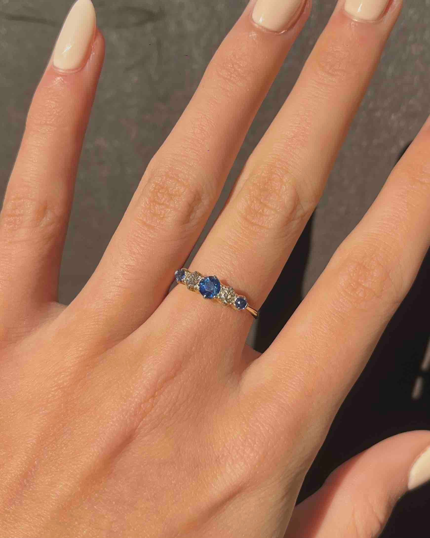 Anillo de río de diamantes y zafiros "Shannon"