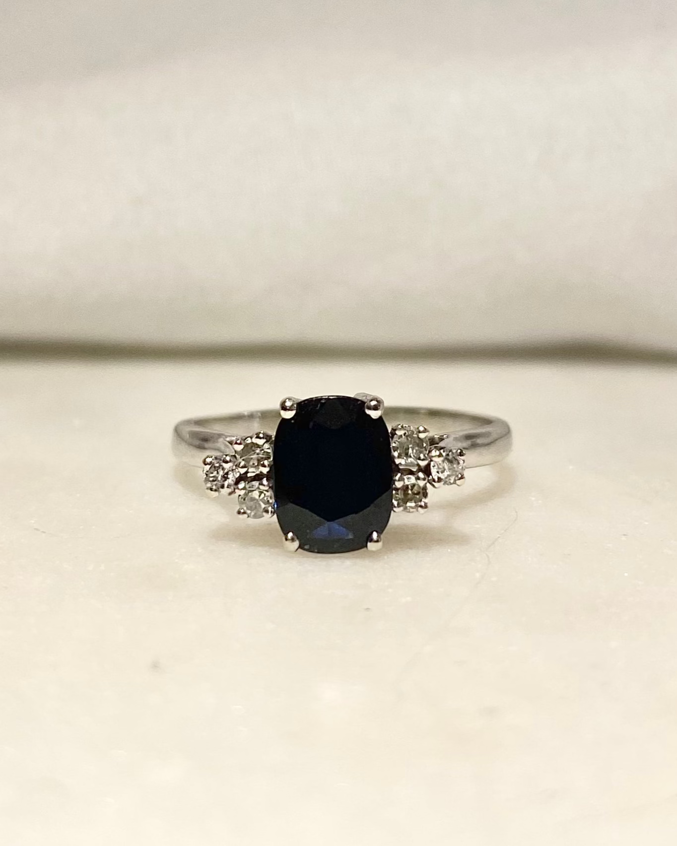 Bague Trilogie Saphir 1.10 carat & Diamants "Charlotte"