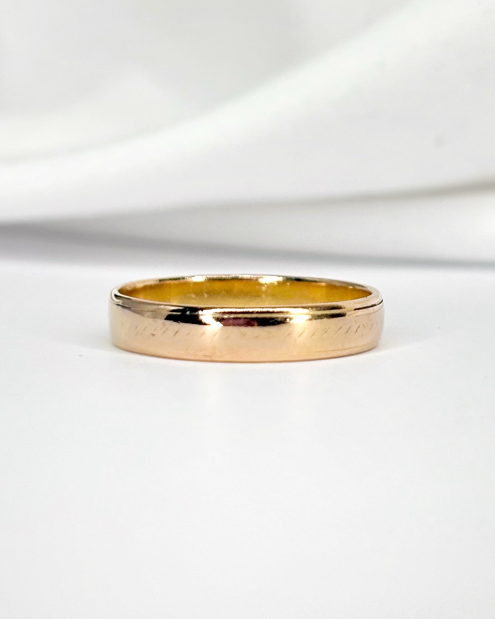 Alliance Or Jaune 18 carats 3.8mm "Lara" - Elliade Paris