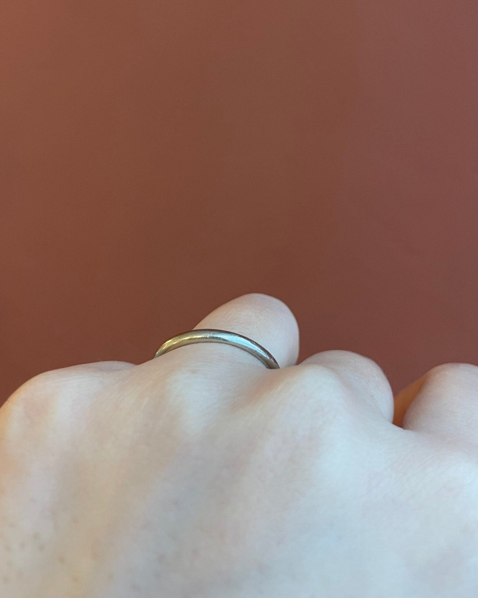 Alliance vintage en or gris 18 carats "Jules" - Elliade Paris