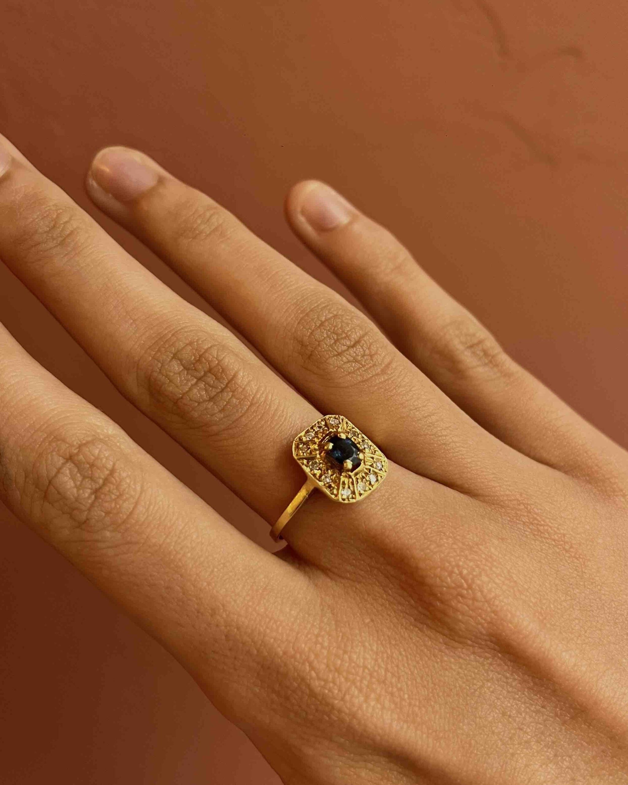 Bague Art-déco Diamants & Saphir "Veronika"