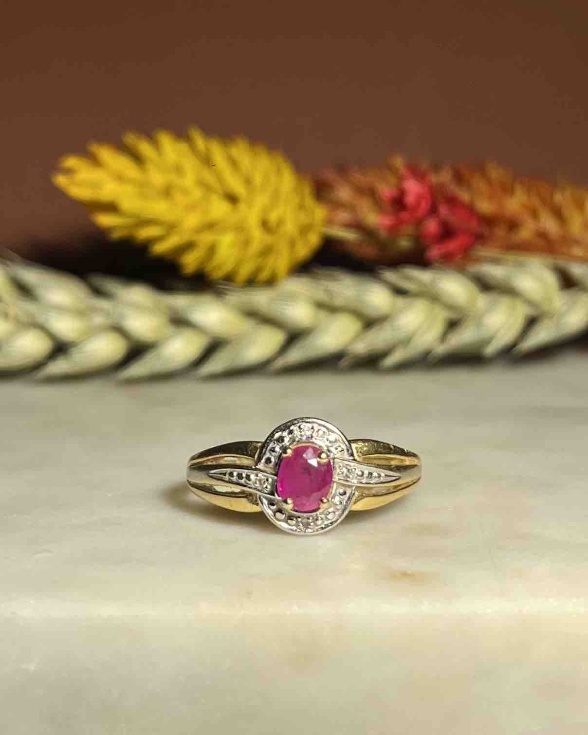 Anillo de rubí y diamantes estilo Art Déco "Hermione"