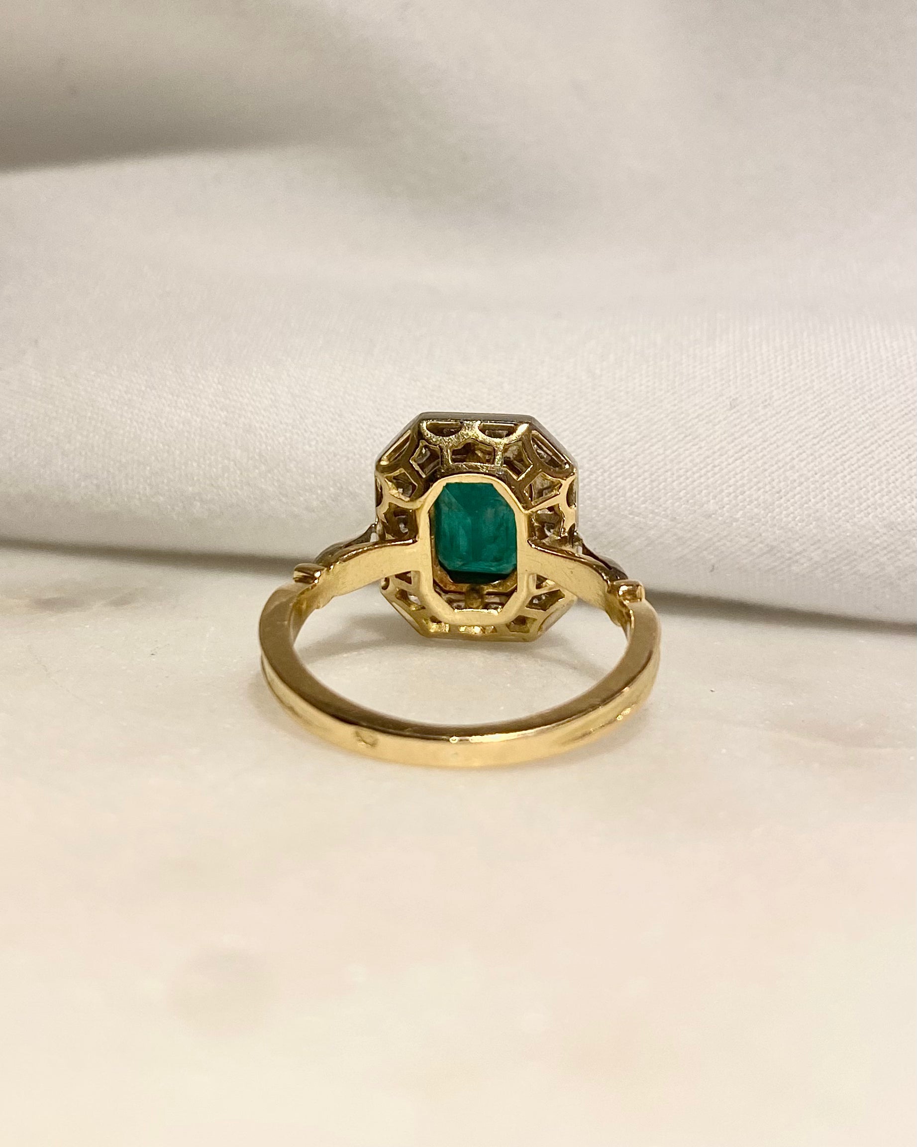 Bague Art-déco Emeraude 1 carat & Diamants "Pera"