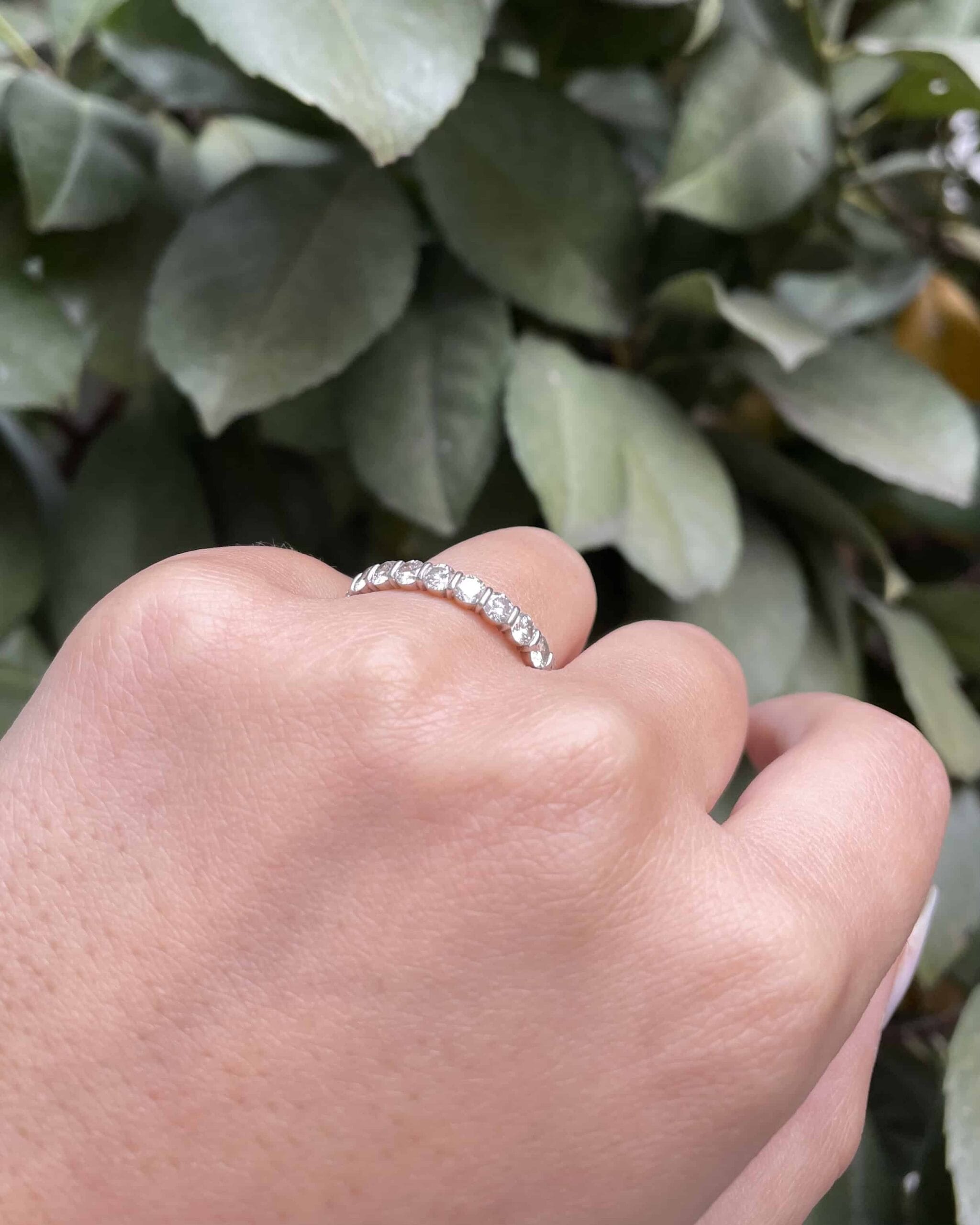 Demi-Alliance 10 Diamants 1 carat "Prune"