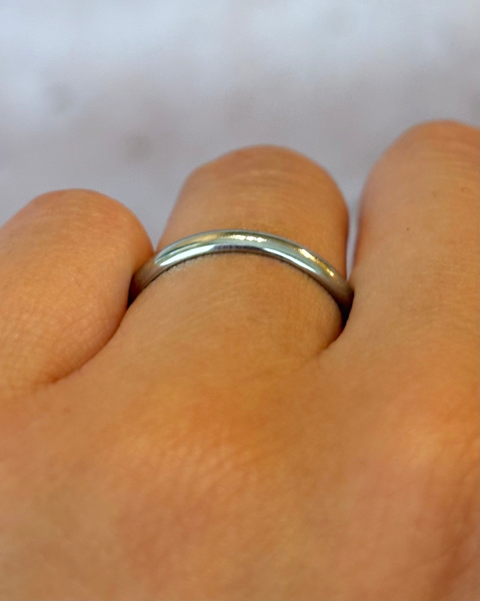 Bague Alliance Or Gris 18 carats 2.5 mm "Solale" - Elliade Paris