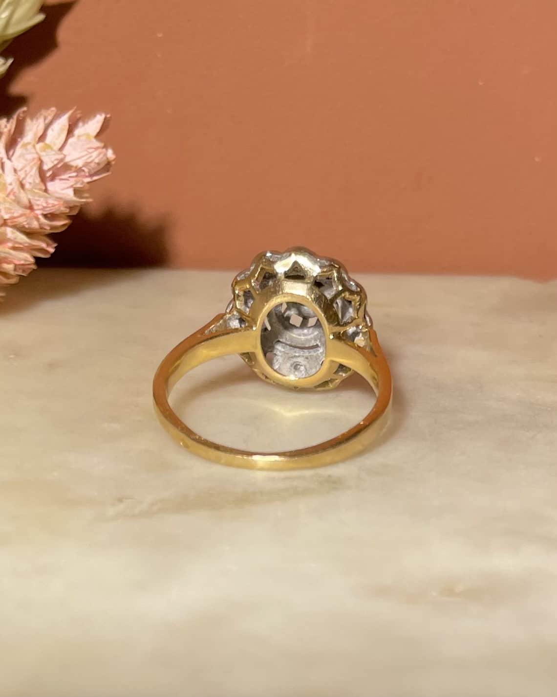 Bague Marguerite Art-Déco 13 Diamants "Élora" - Elliade Paris