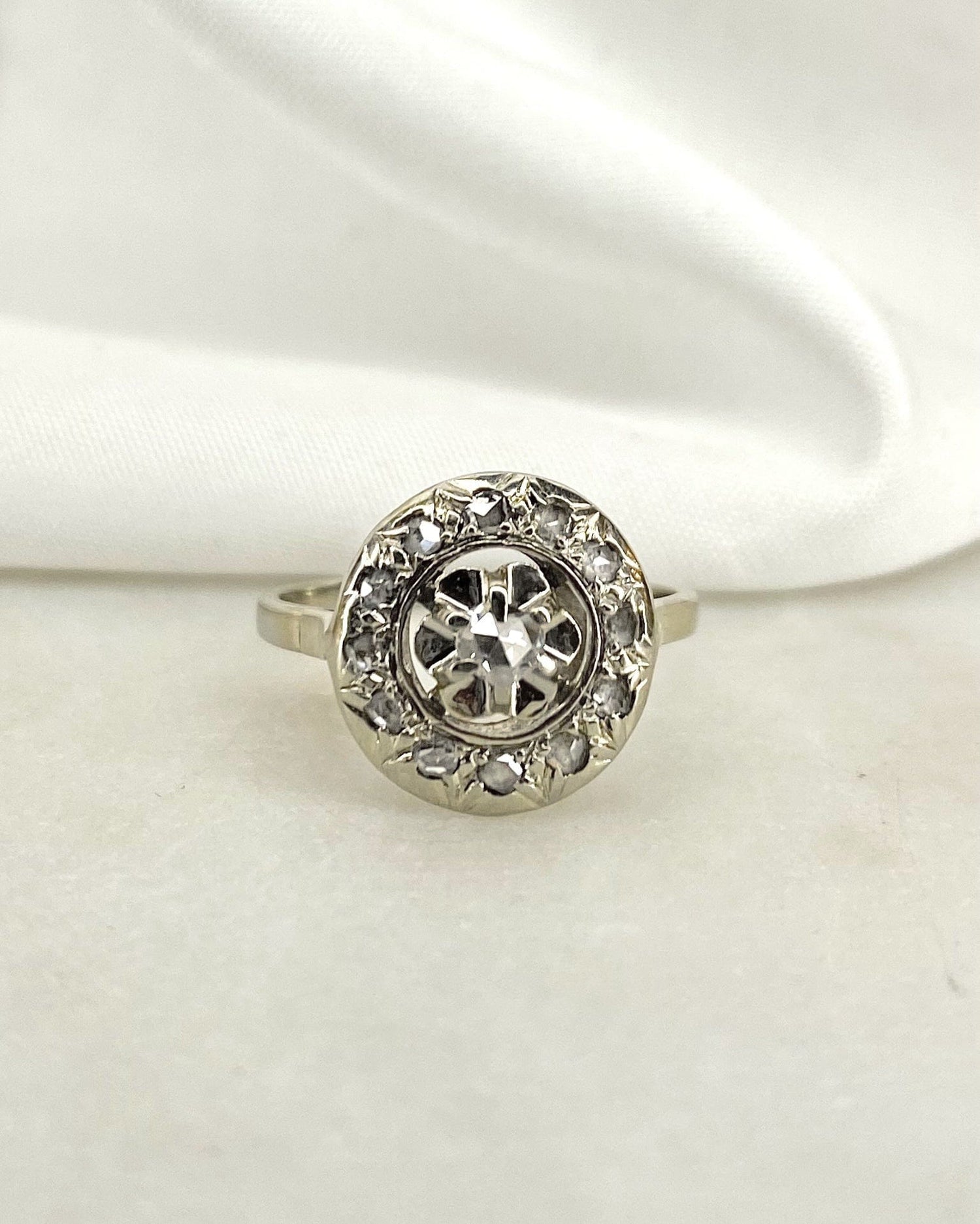 Bague Art Déco 13 Diamants 0.19 carat "Albane" - Elliade Paris
