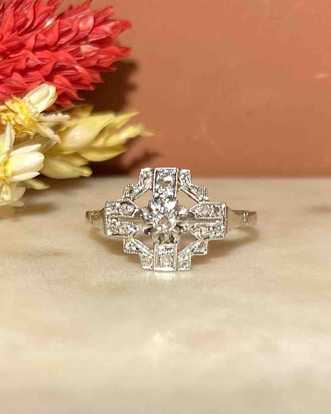 Bague Art - Déco 19 Diamants "Constance" - Elliade Paris