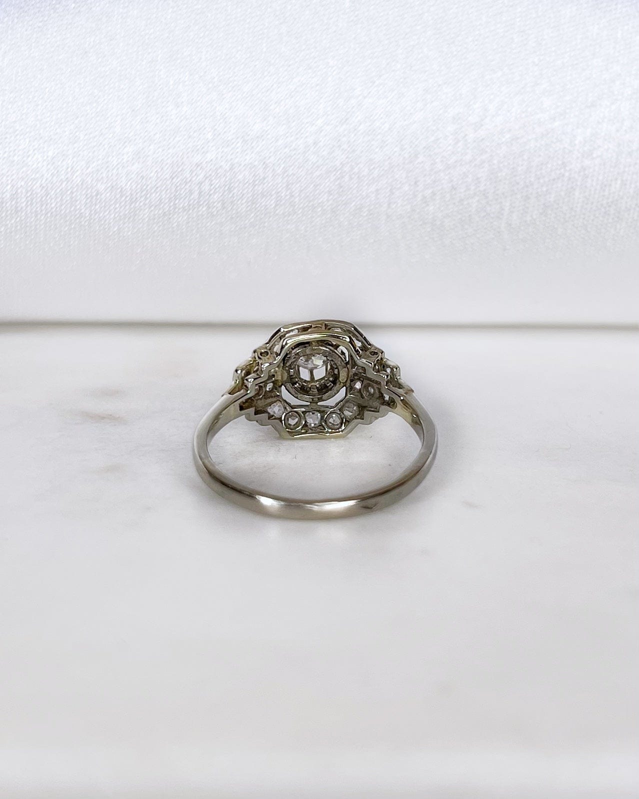 Bague Art - Déco 25 Diamants "Vényra" - Elliade Paris