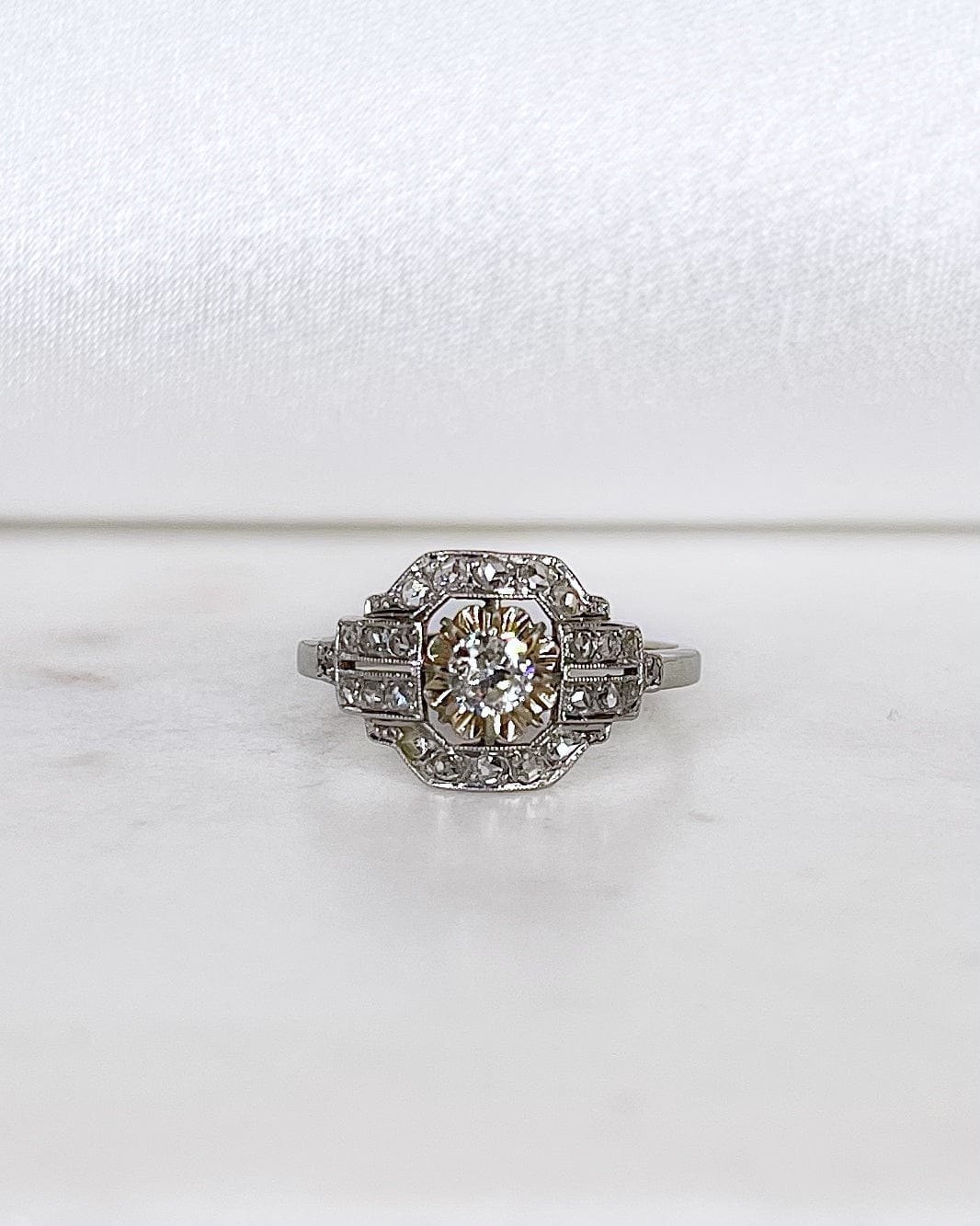 Bague Art - Déco 25 Diamants "Vényra" - Elliade Paris