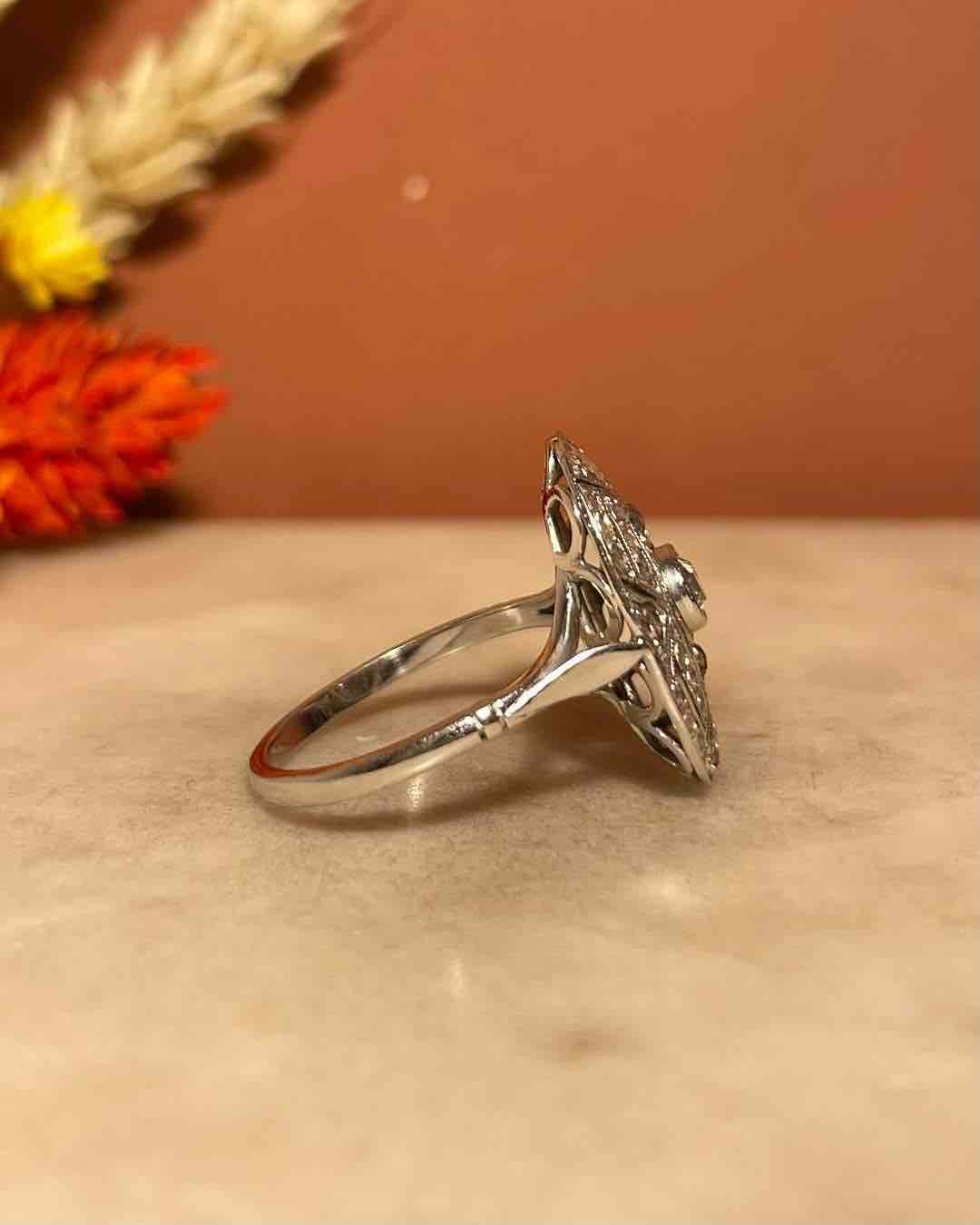 Bague Art - déco 31 Diamants "Nakiya " - Elliade Paris