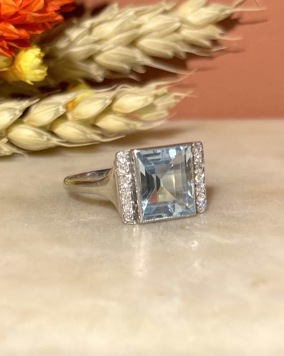 Anillo de cóctel "Aglaé" con aguamarina de 2,10 quilates