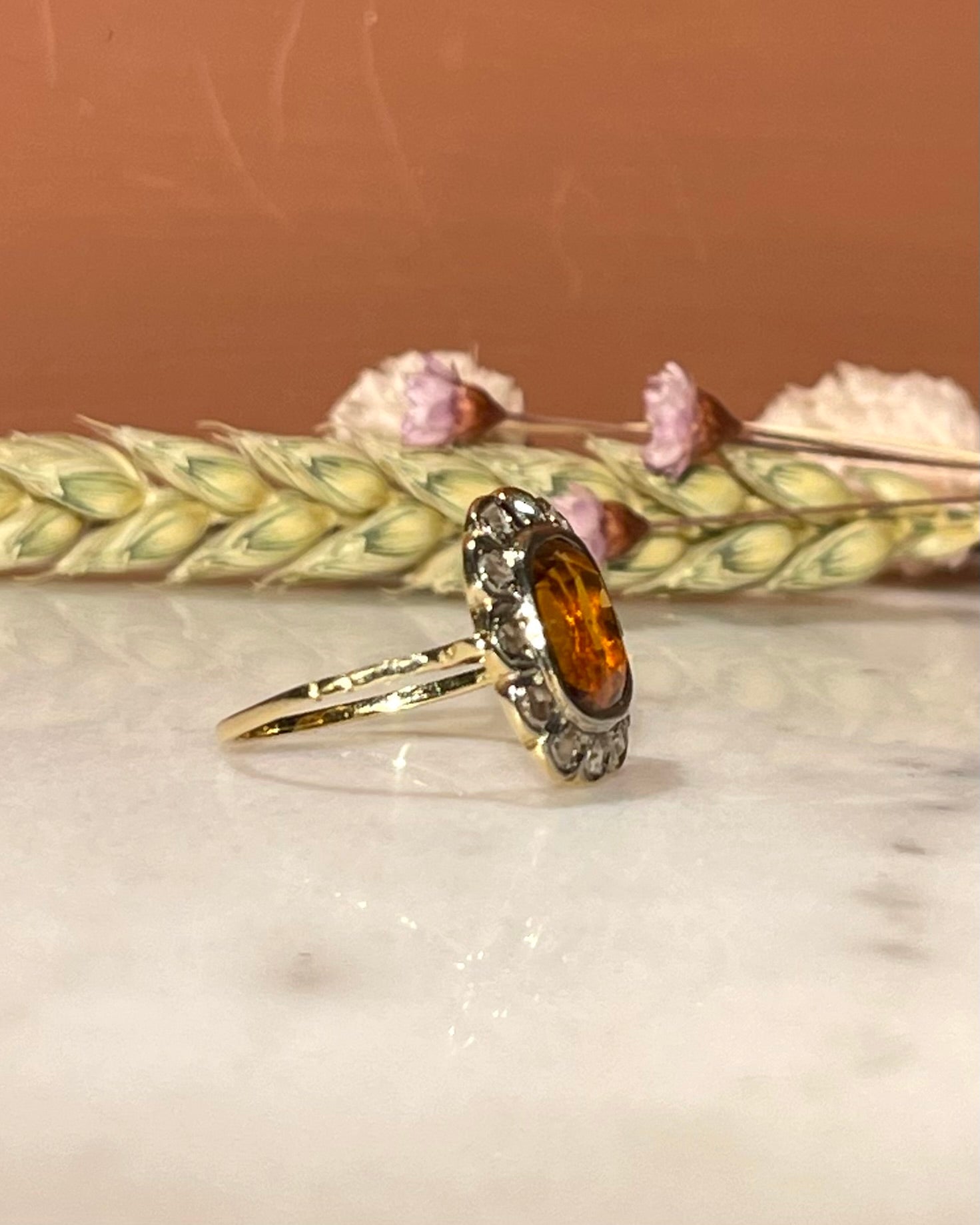 Bague Art - Déco Citrine 2.50 Carats & 12 Diamants "Meryl" - Elliade Paris