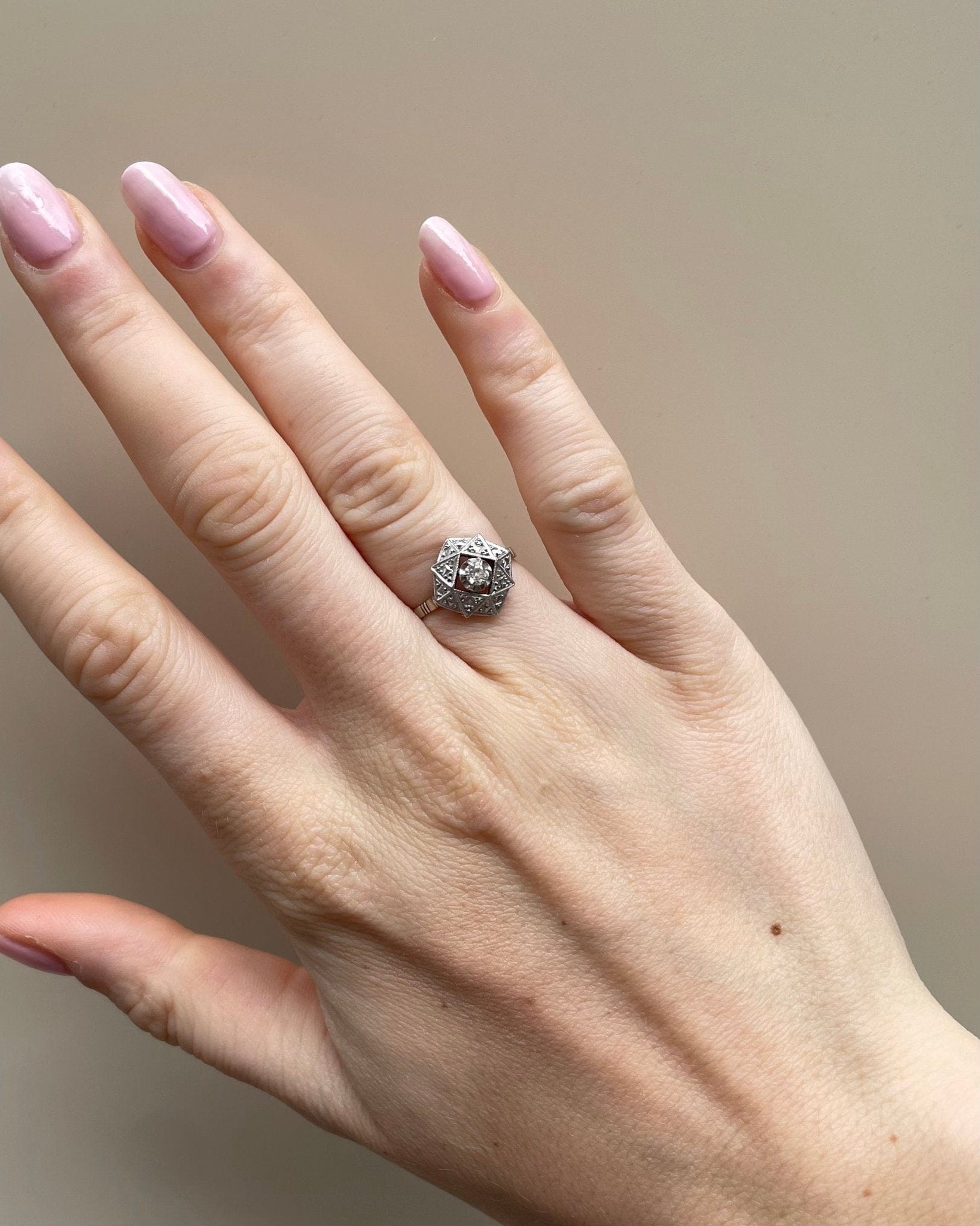 Bague Art - Déco Diamant 0.10 Carat "Constance" - Elliade Paris