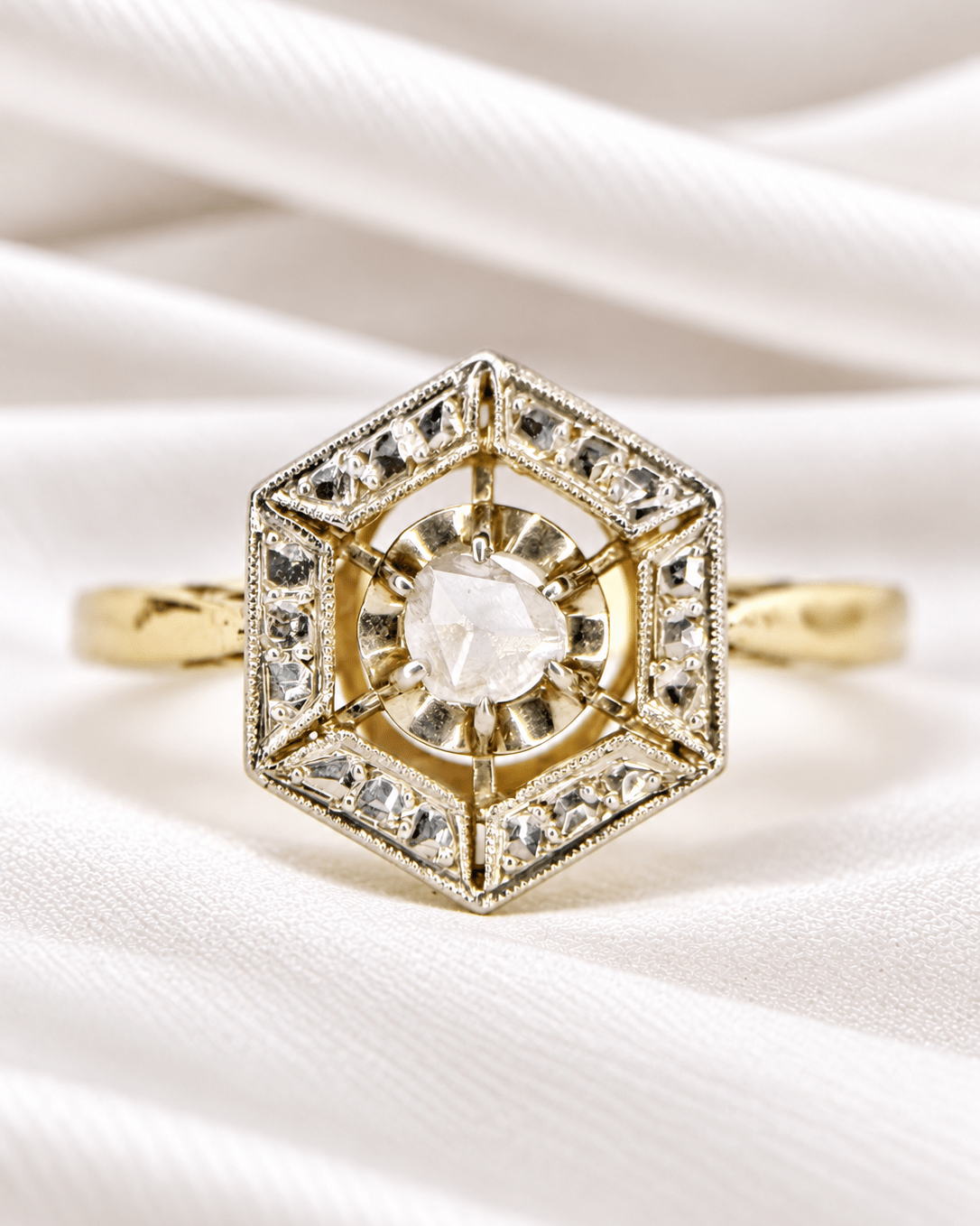 Bague Art-Déco Diamant & Or "Barbara" - Elliade Paris