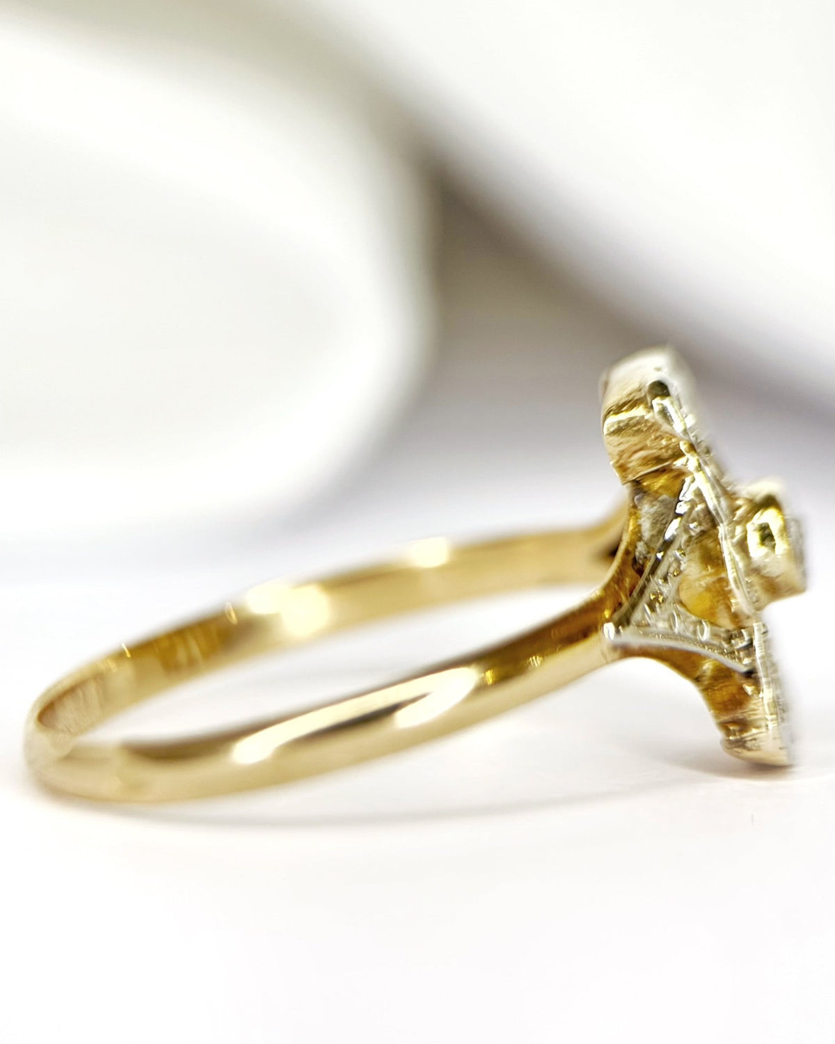 Bague Art-Déco Diamant & Or "Germaine" - Elliade Paris