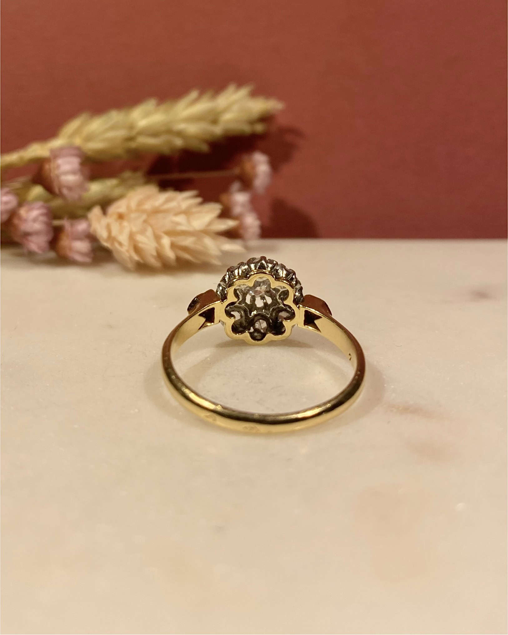Bague Marguerite Art-Déco 10 Diamants "Mickaela" - Elliade Paris