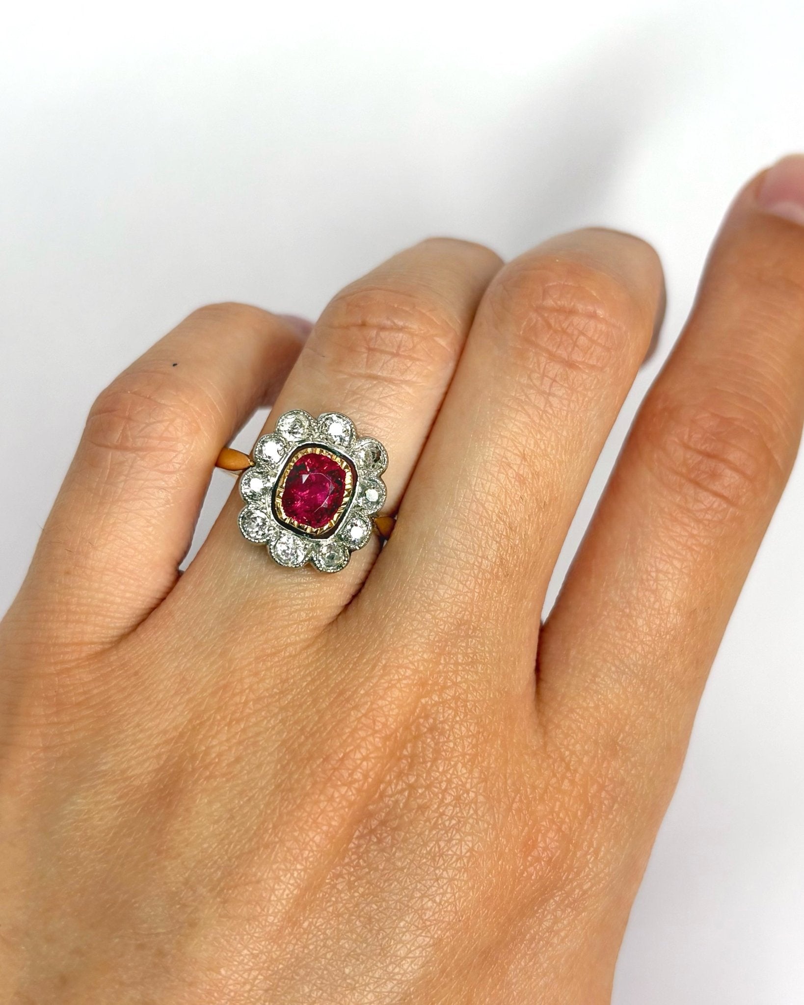 Bague Art Déco Marguerite Tourmaline 1.10 carat & Diamants 0.70 carat "Vera" - Elliade Paris