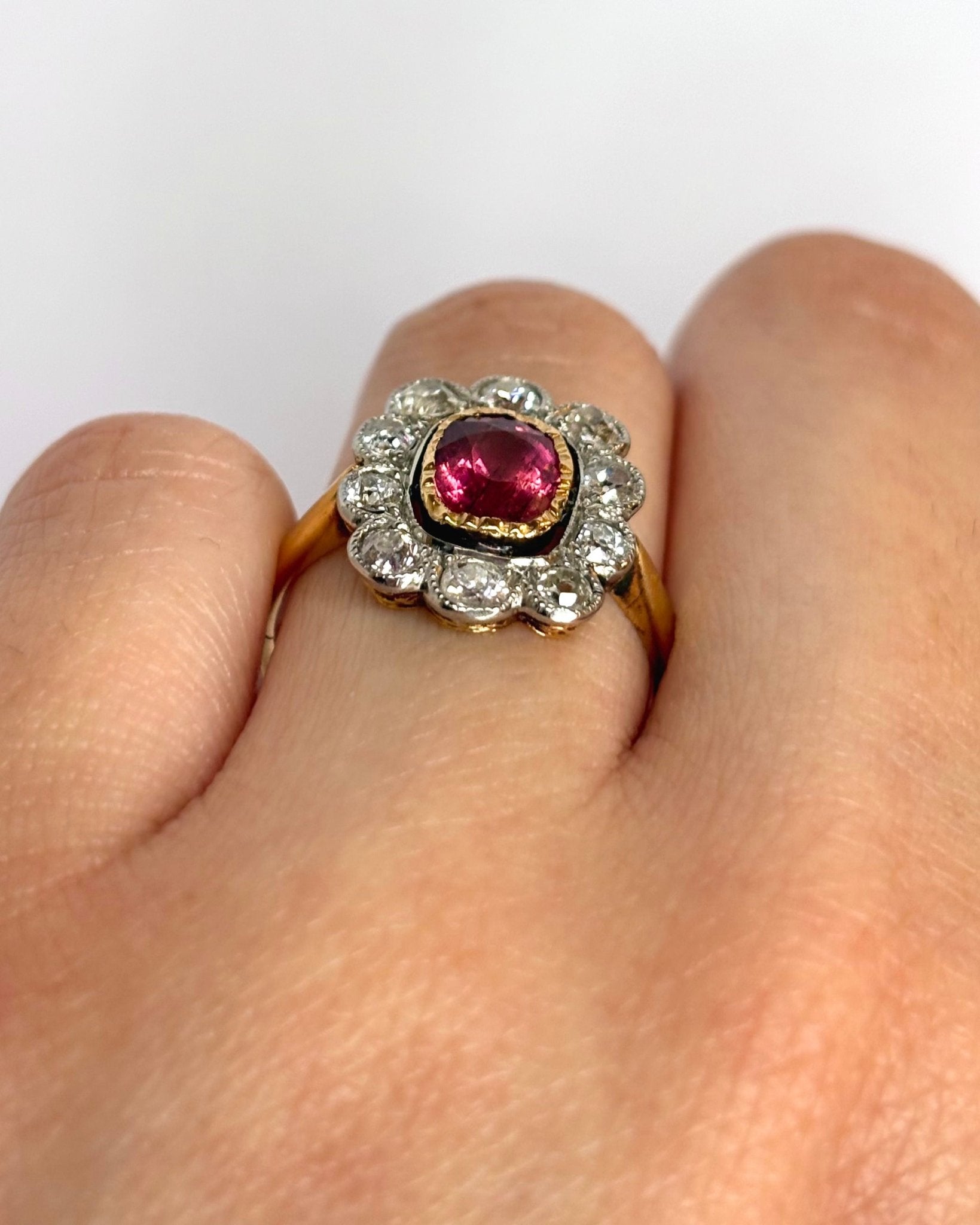 Bague Art Déco Marguerite Tourmaline 1.10 carat & Diamants 0.70 carat "Vera" - Elliade Paris