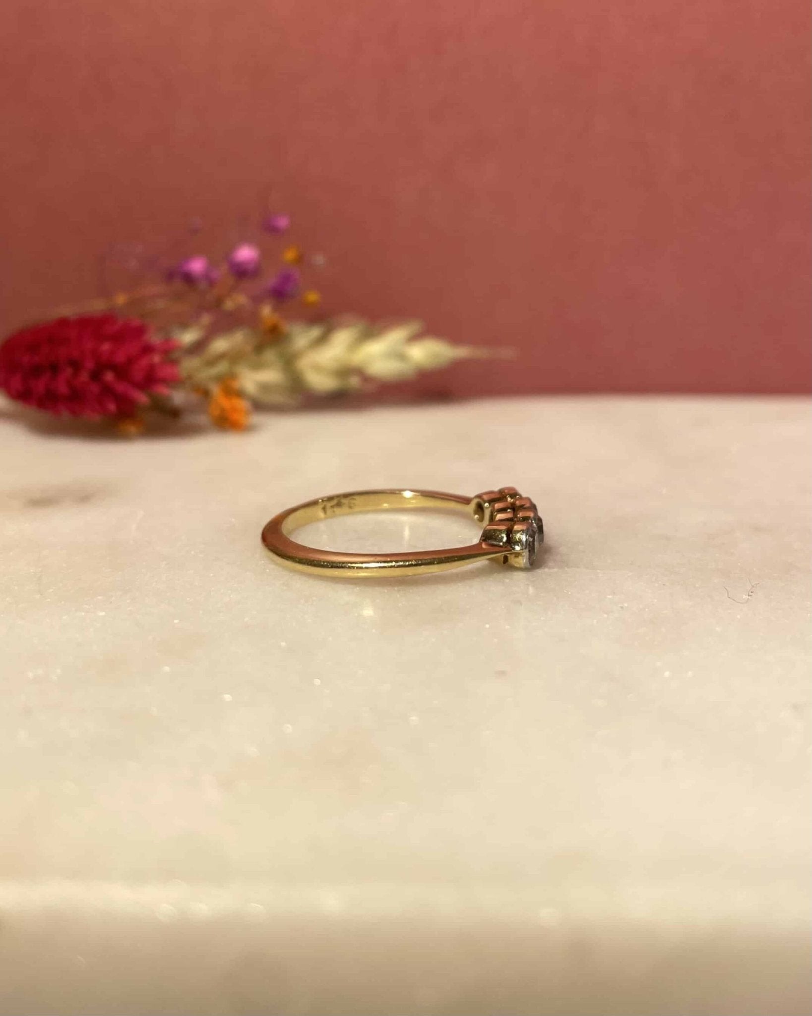 Bague Art - Déco Rivière 4 Diamants "Roxanne" - Elliade Paris