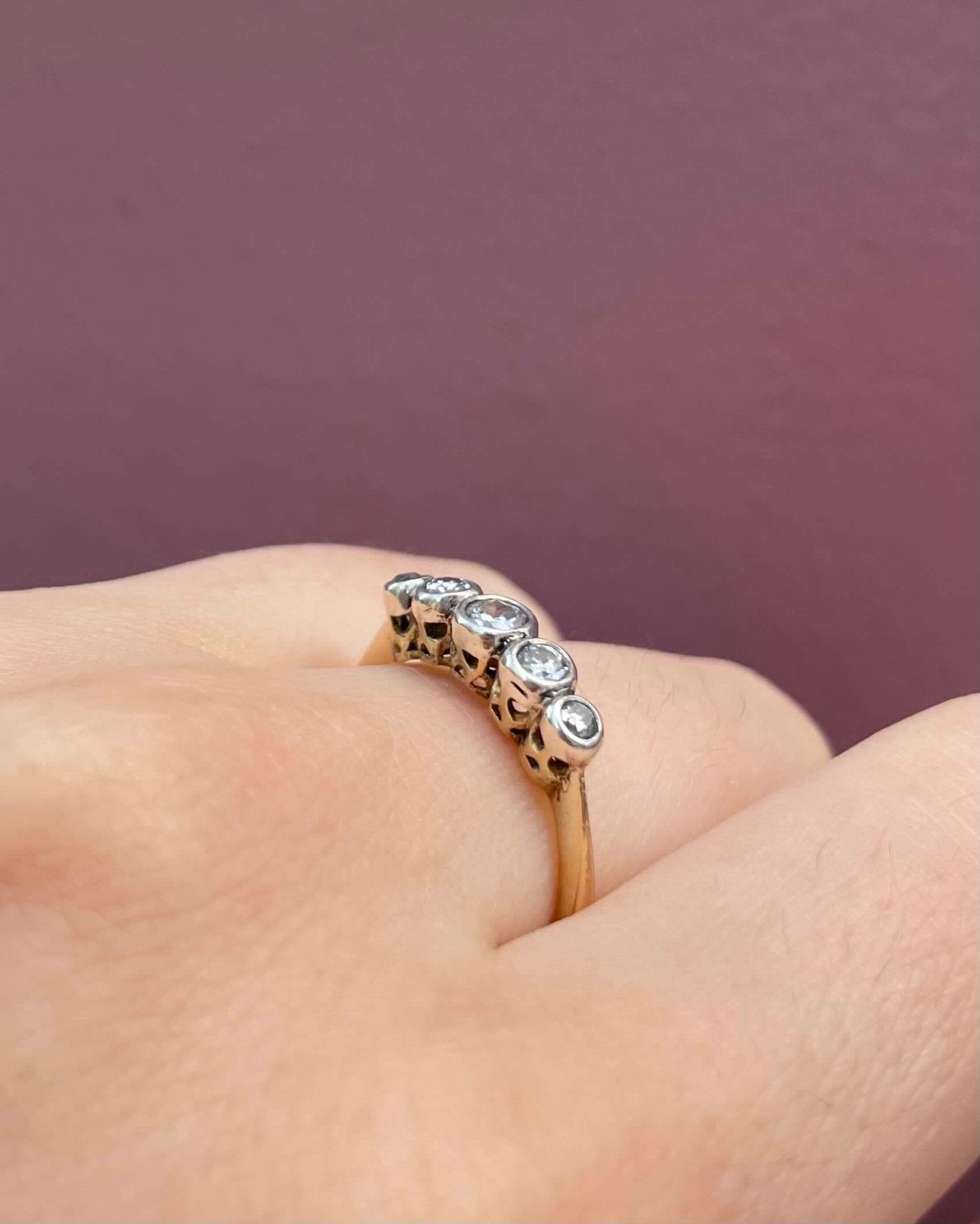 Bague Art - Déco Rivière 5 Diamants "Naya" - Elliade Paris