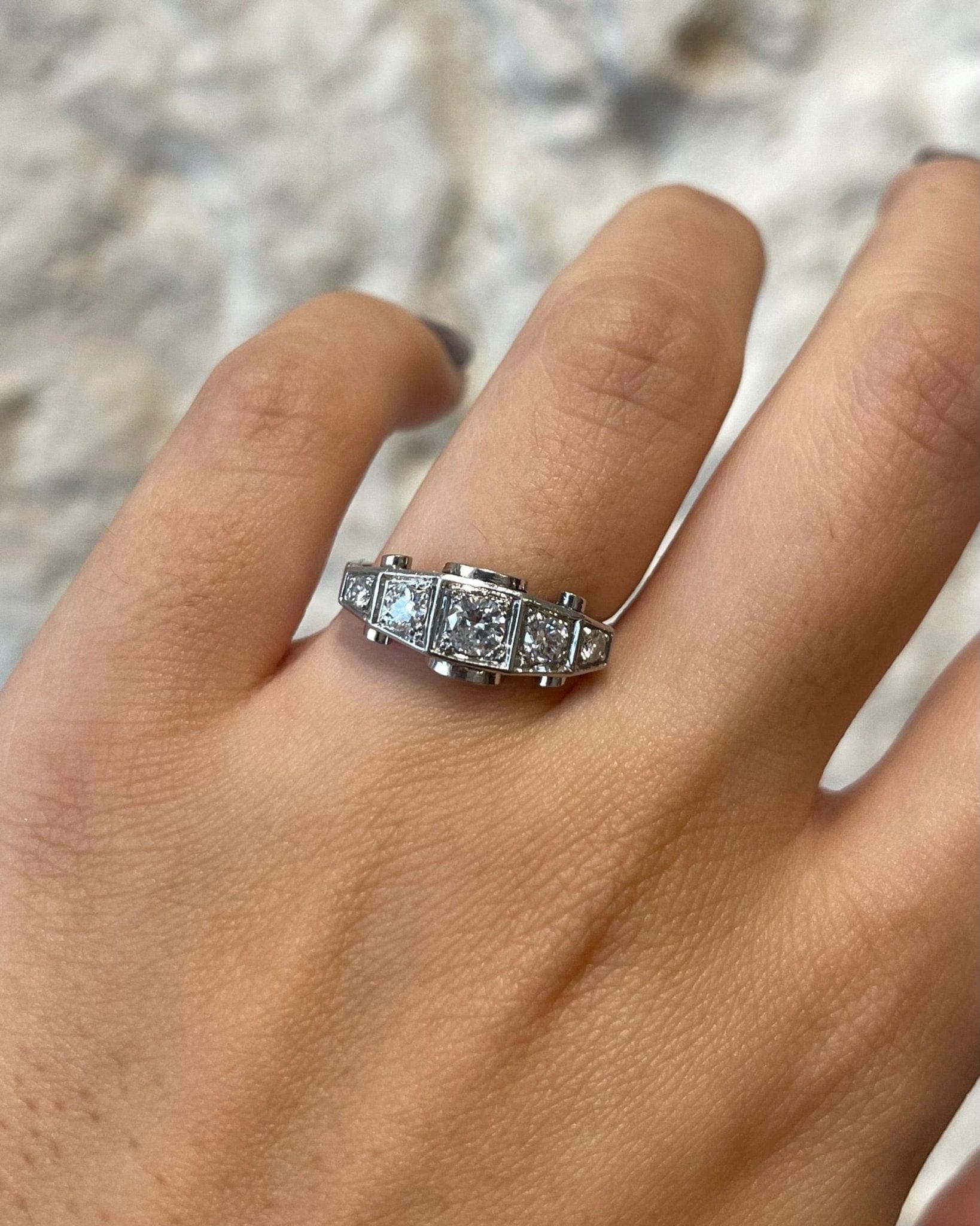 Bague Art Déco Rivière Diamants "Carole" - Elliade Paris