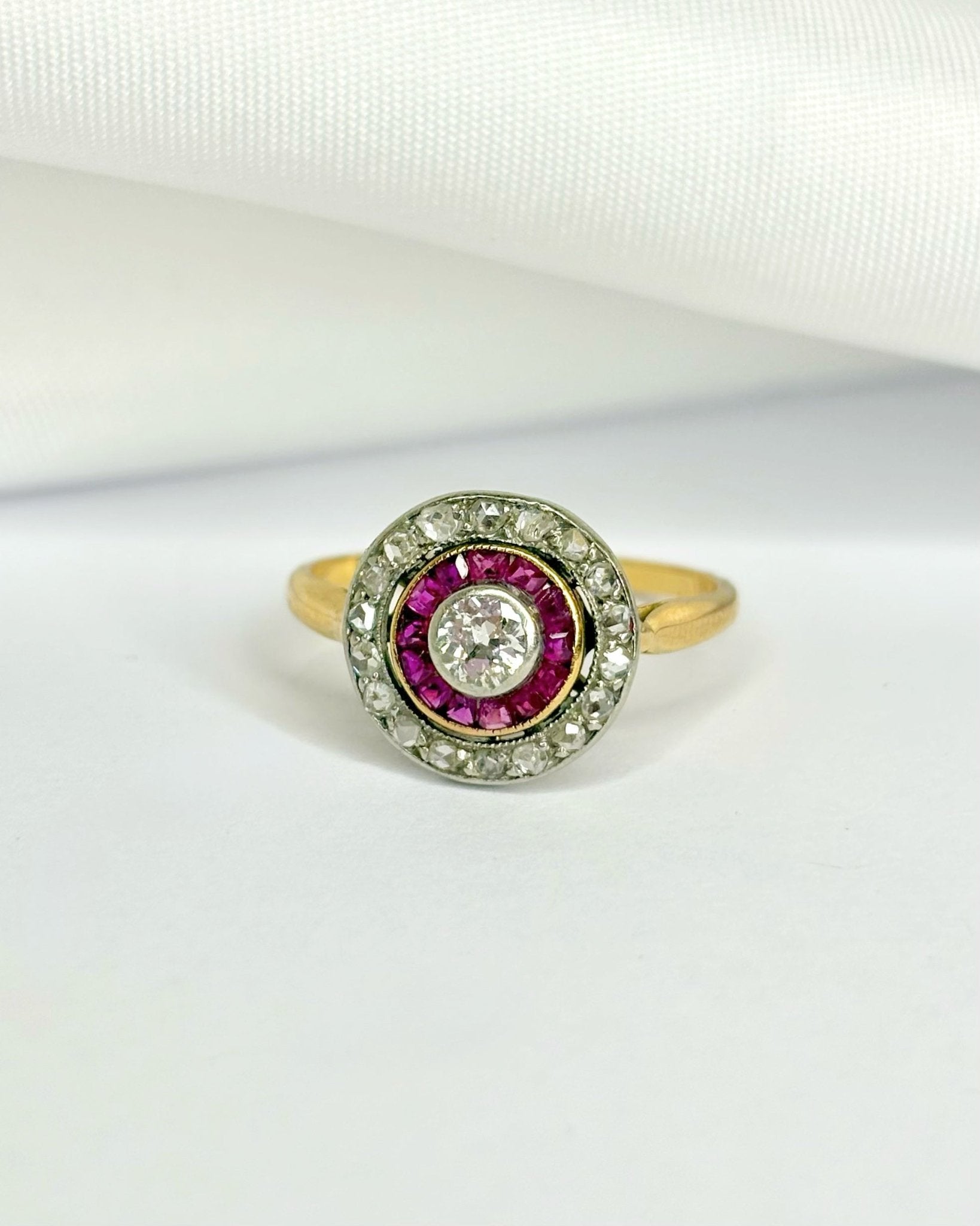 Bague Art Déco Rubis & Diamants "Mariana" - Elliade Paris