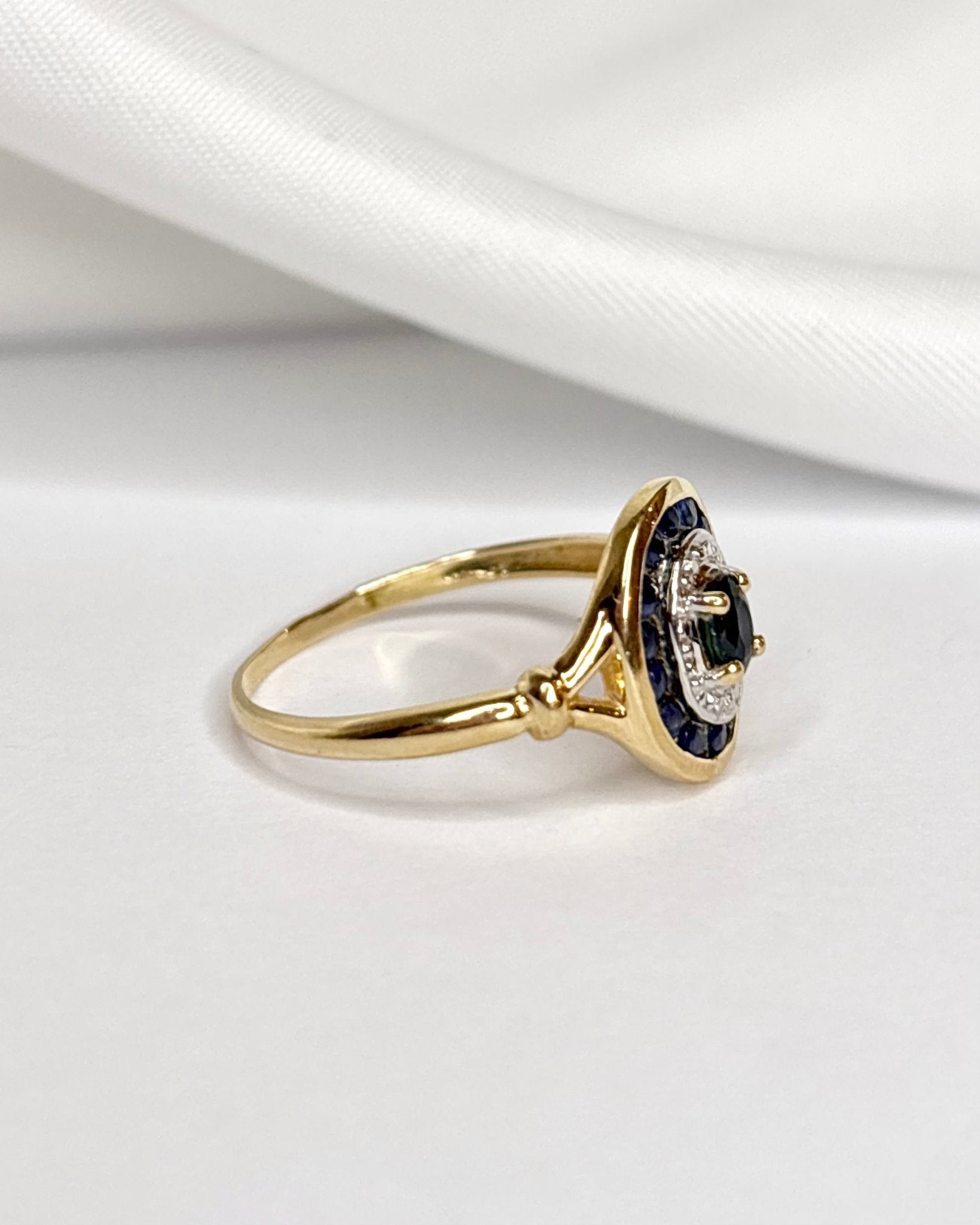 Bague Art Déco Saphirs 0.52 carat "Cindy" - Elliade Paris