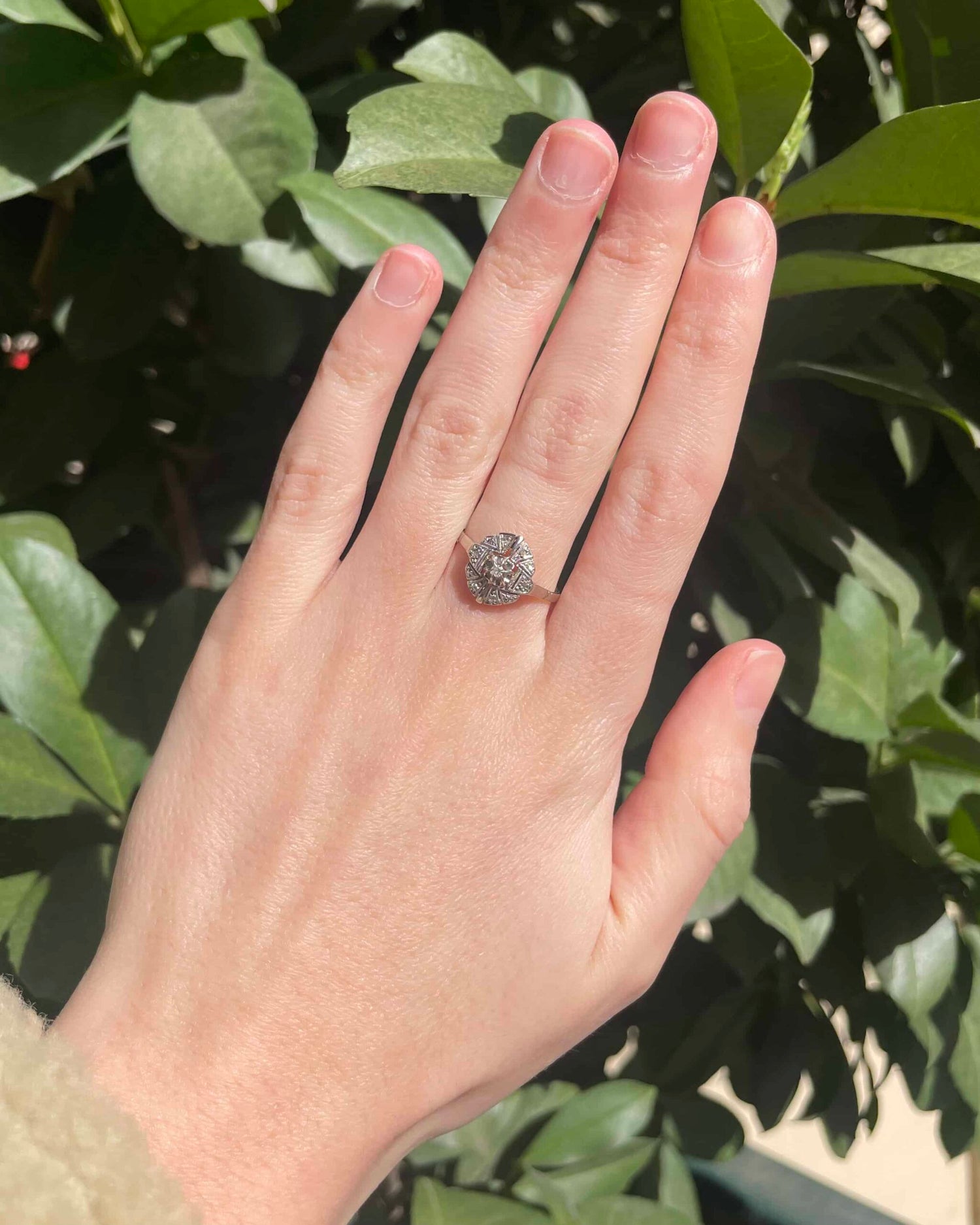 Art Deco 7 Diamond Ring "Sonia"