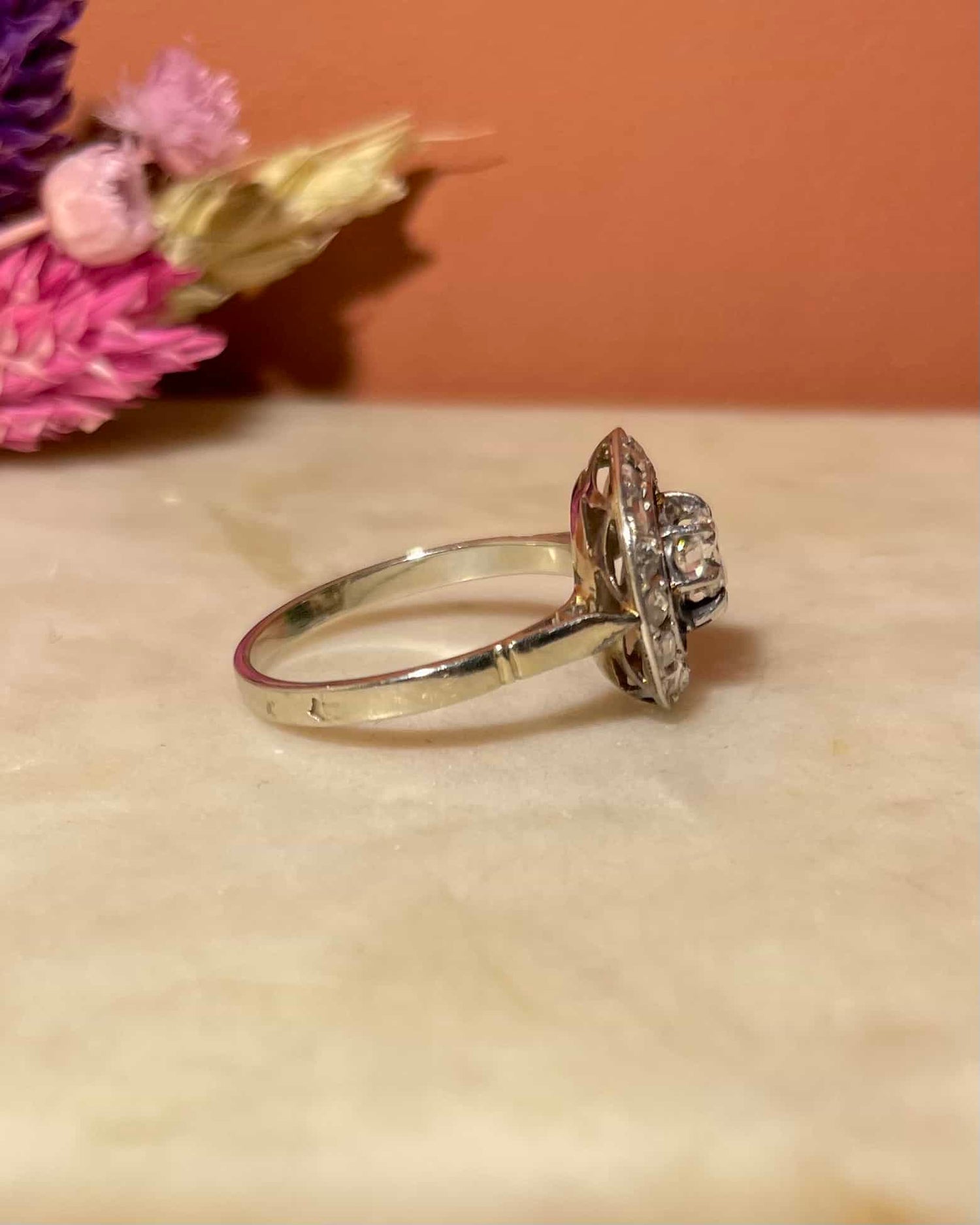 Art Deco Ring 17 Diamonds "Athena"