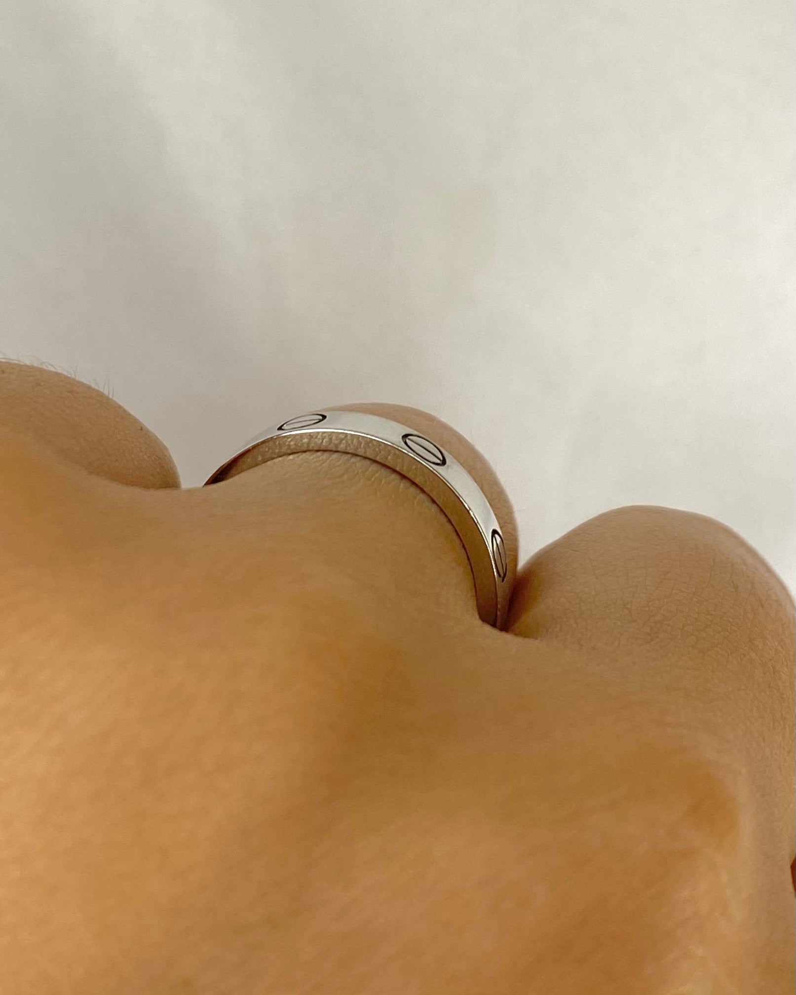 Bague Cartier Love Or Gris - Elliade Paris