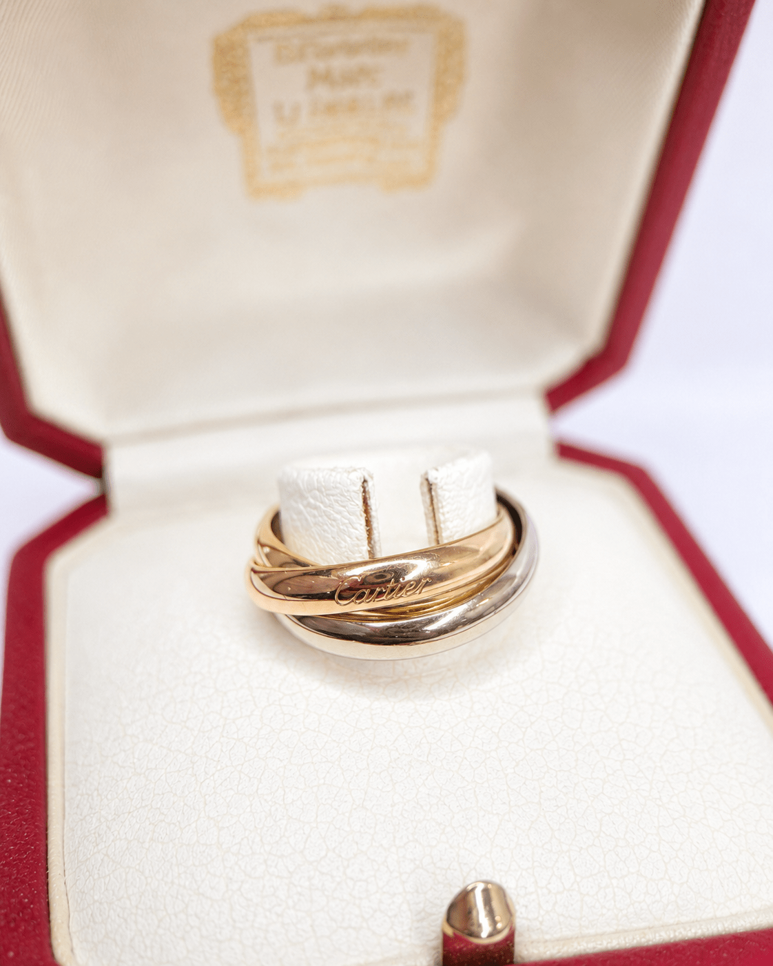 Bague Cartier Trois Ors 9.27g "Trinity" - Elliade Paris