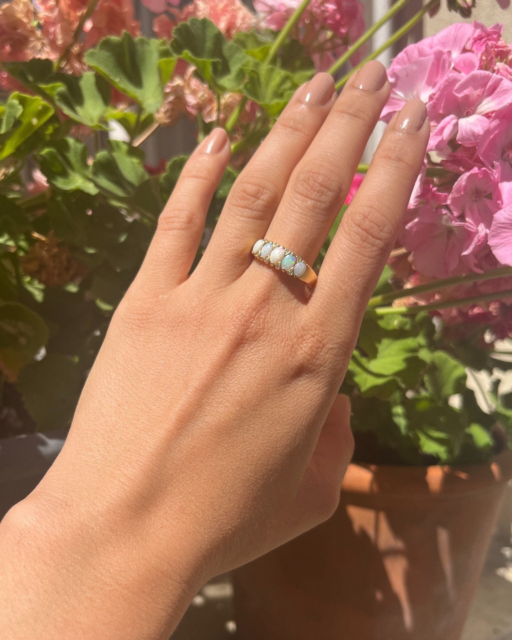 Bague "Charlotte" opales, diamants - Elliade Paris