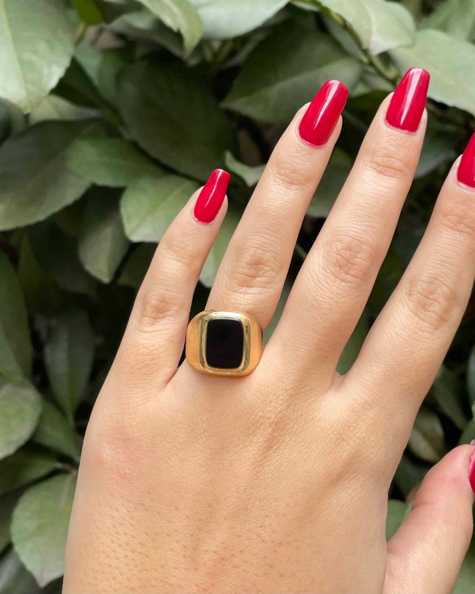 Bague Chevalière Onyx "Yael" - Elliade Paris