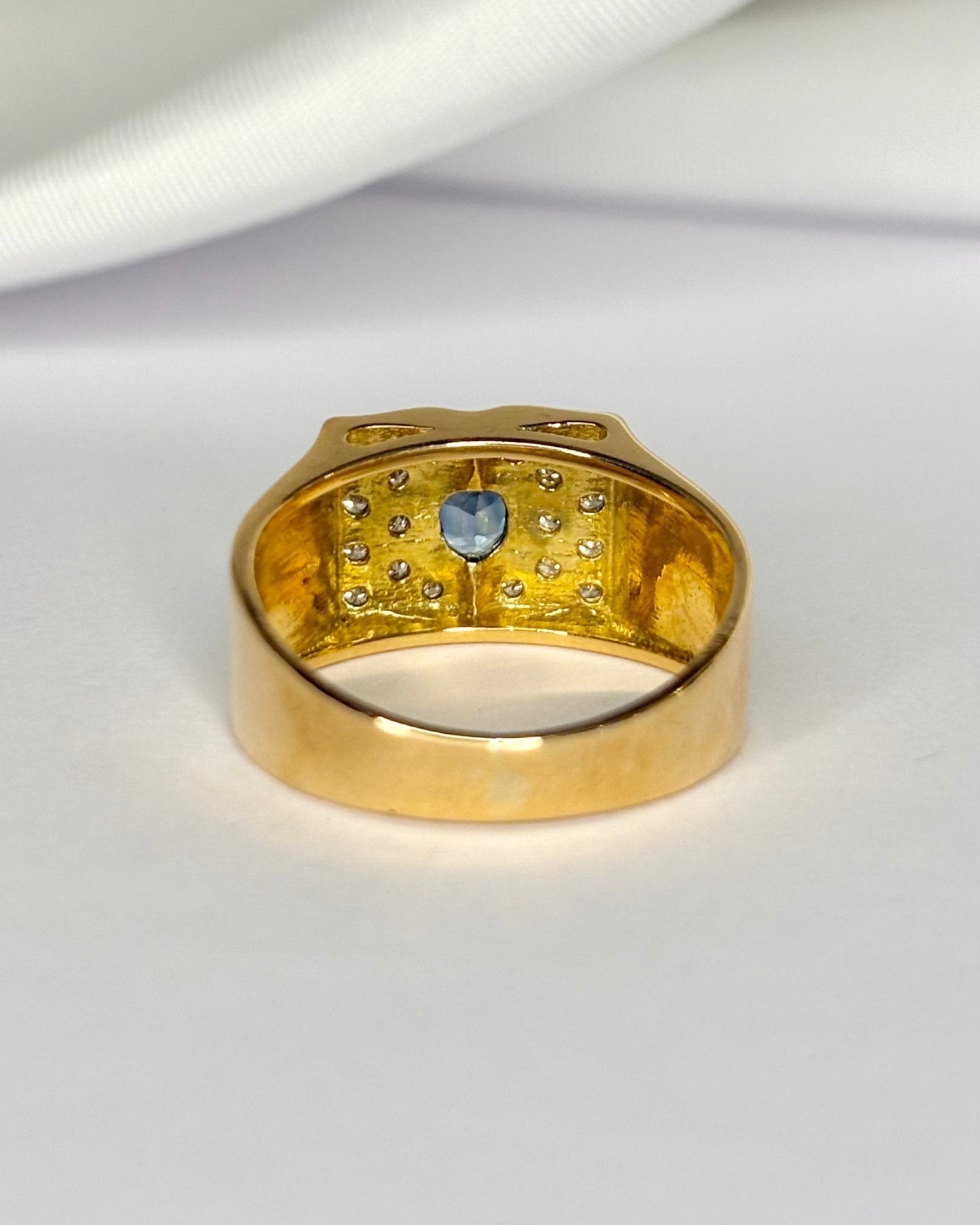 Bague Chevalière Saphir & Diamants "Alexia" - Elliade Paris