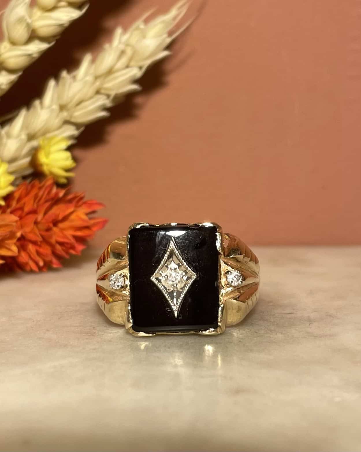 Bague Chevalière Vintage Onyx & Diamants "Calix" - Elliade Paris