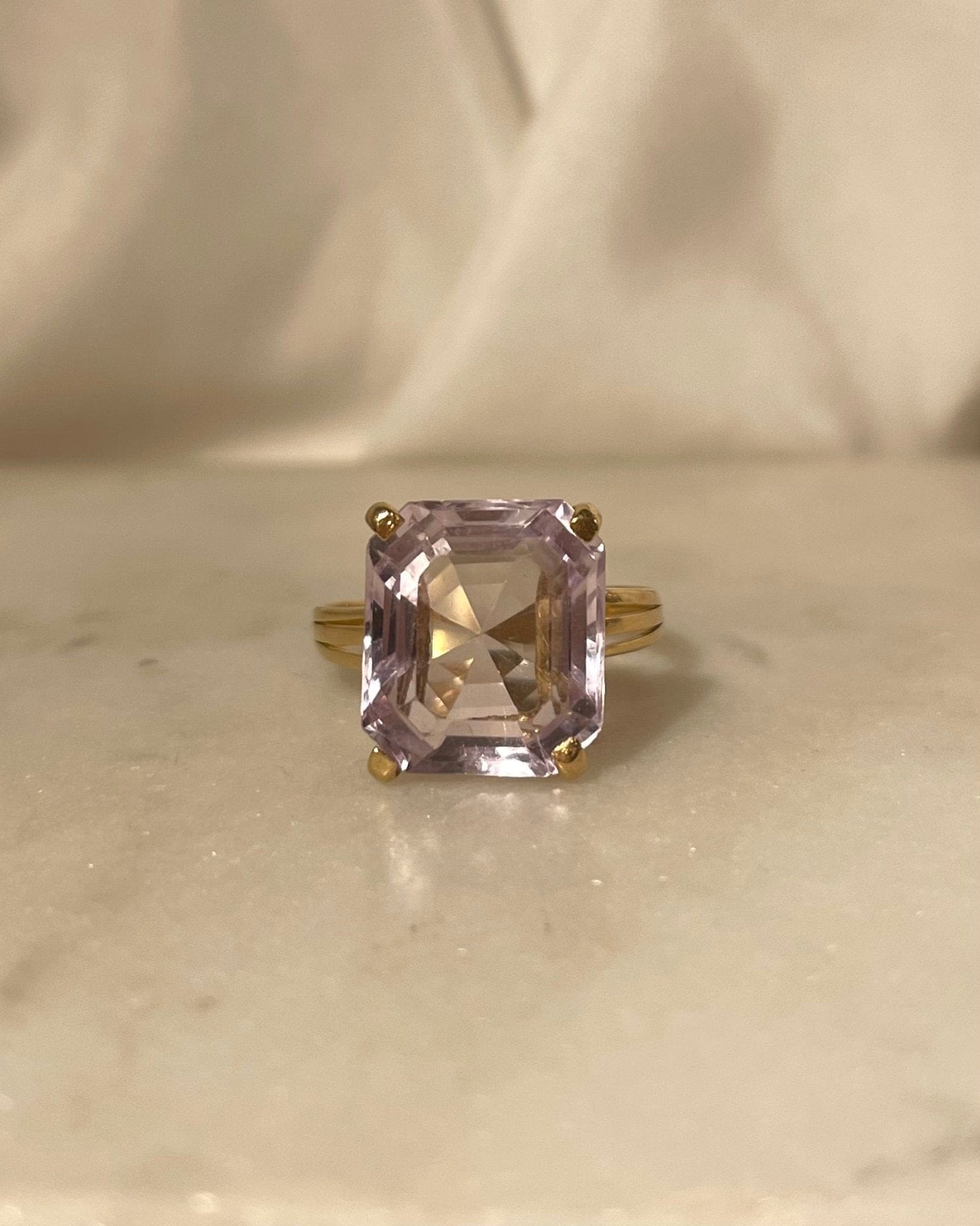 Bague Cocktail Améthyste 8.10 Carats "Pia" - Elliade Paris