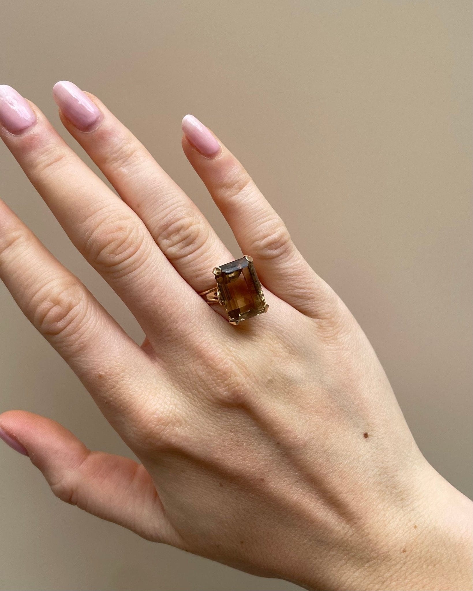 Bague Cocktail Citrine 11.50 Carats "Oda" - Elliade Paris