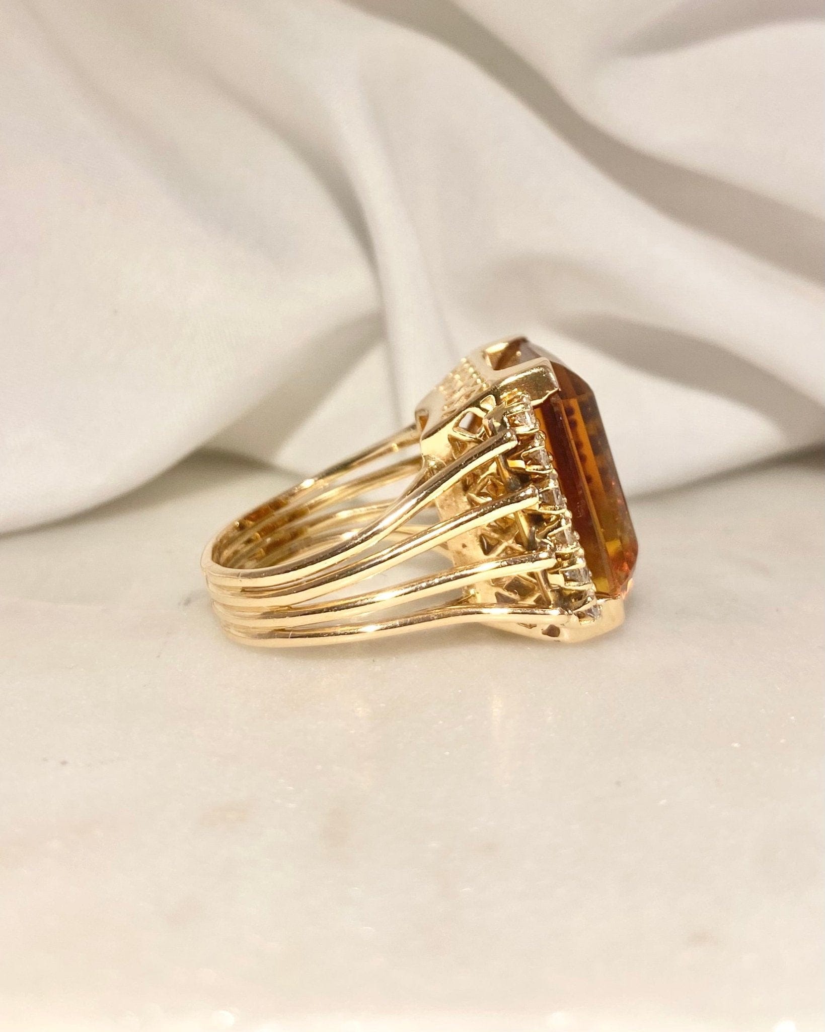Bague Cocktail Citrine 17 carats & Diamants "Azalée" - Elliade Paris