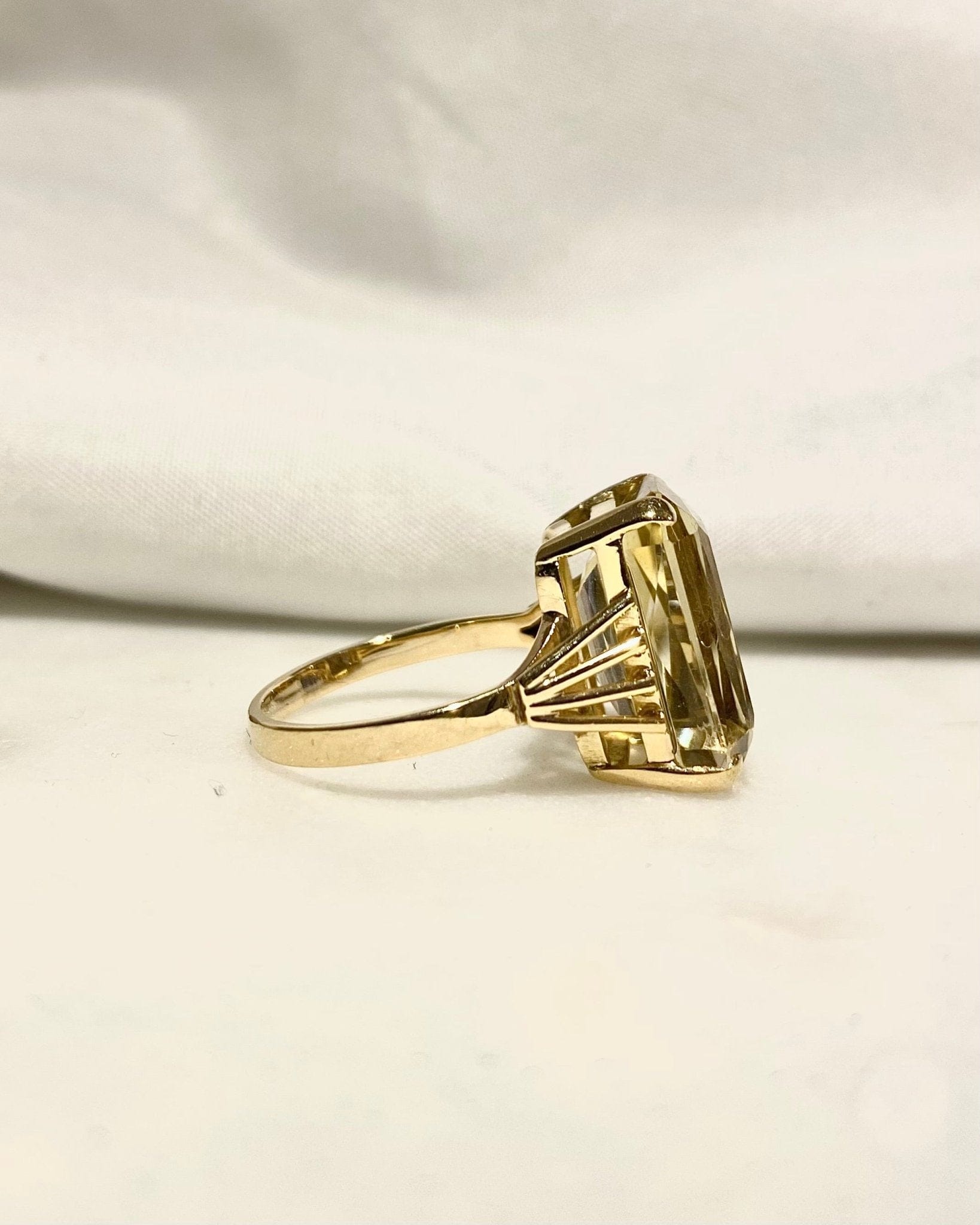 Bague Cocktail Citrine 9.94 carats "Solévia" - Elliade Paris