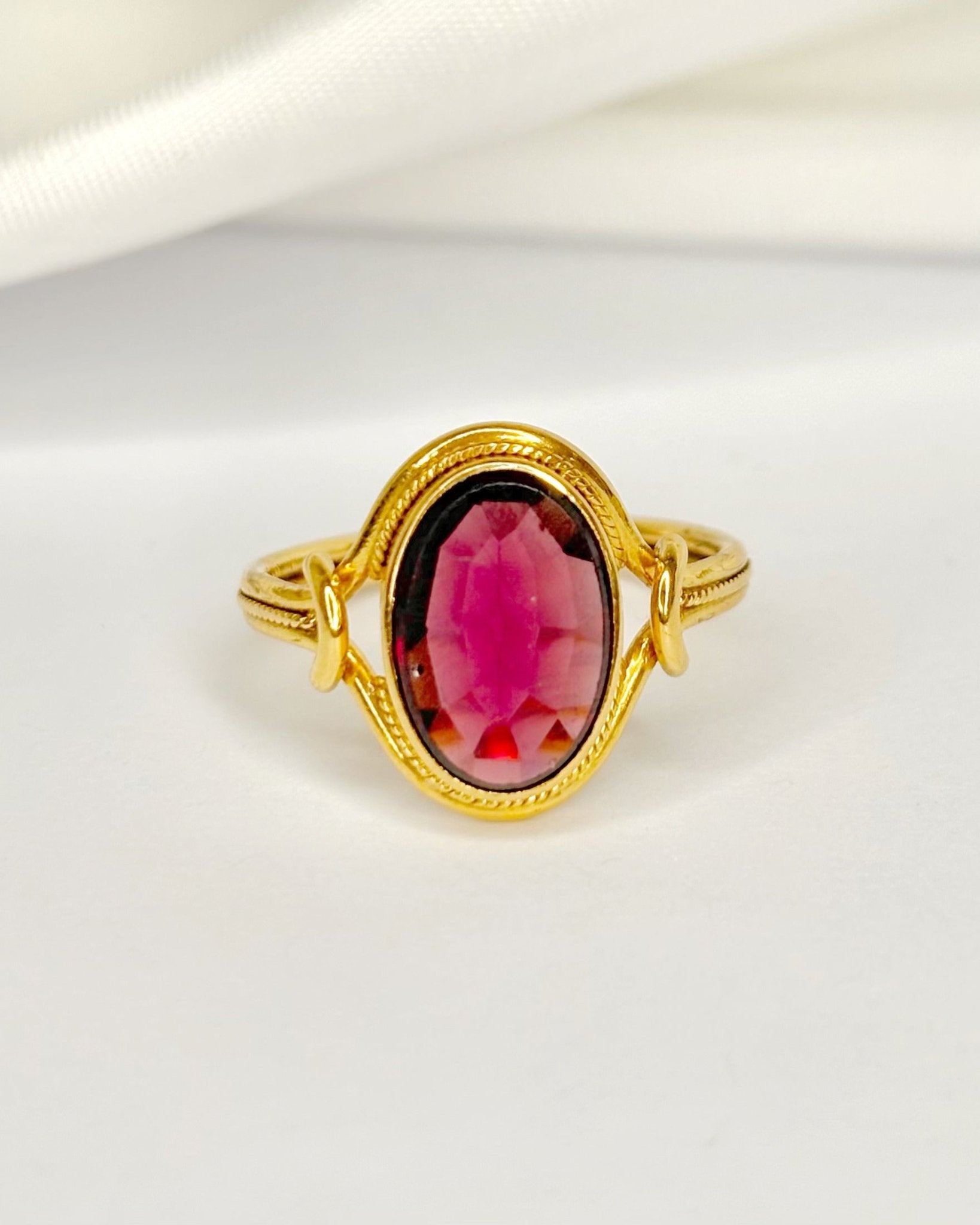 Bague Cocktail Grenat 2.10 carats & Or 3.38g "Gratiane" - Elliade Paris