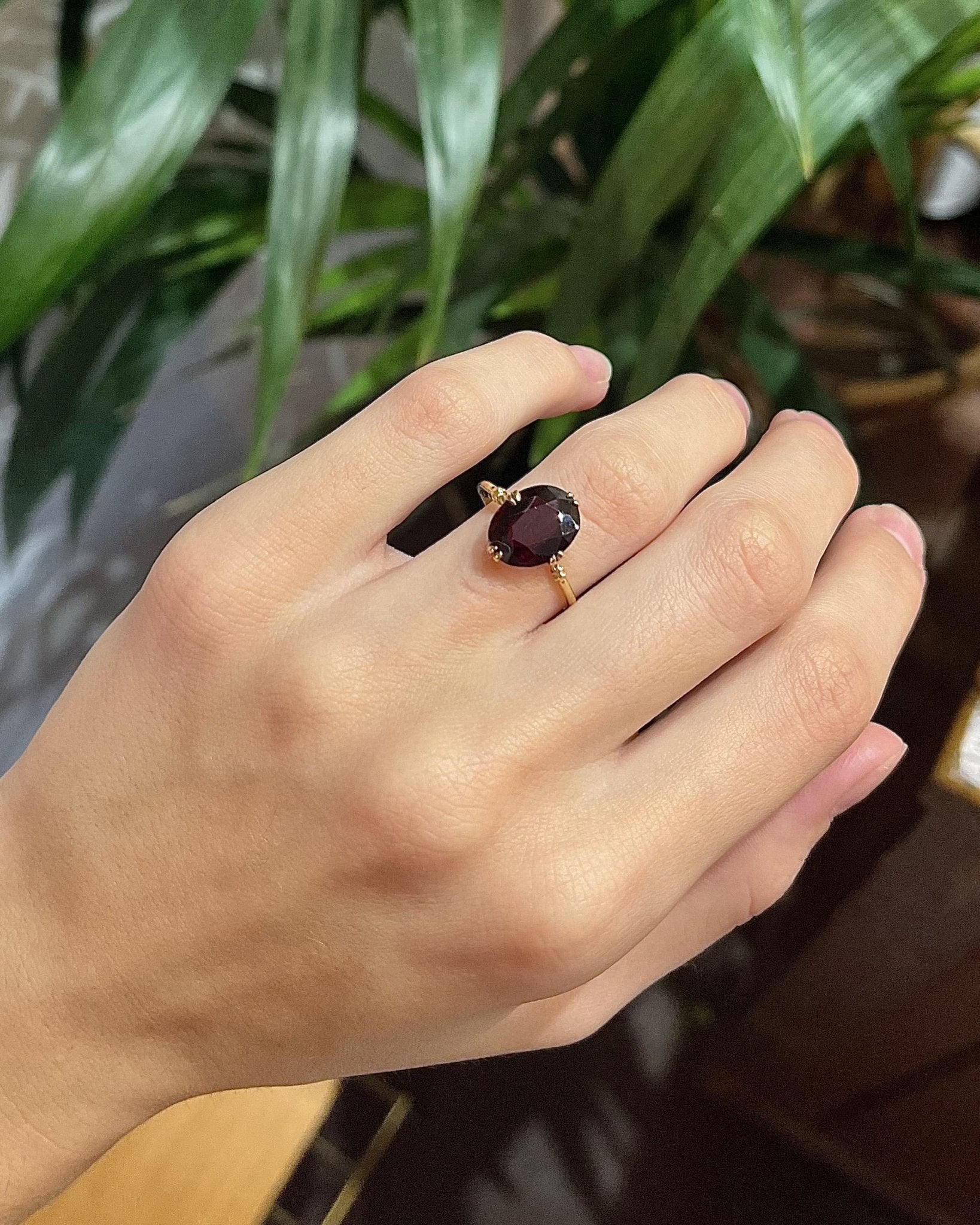 Bague Cocktail Grenat 5 carats "Aviana" - Elliade Paris